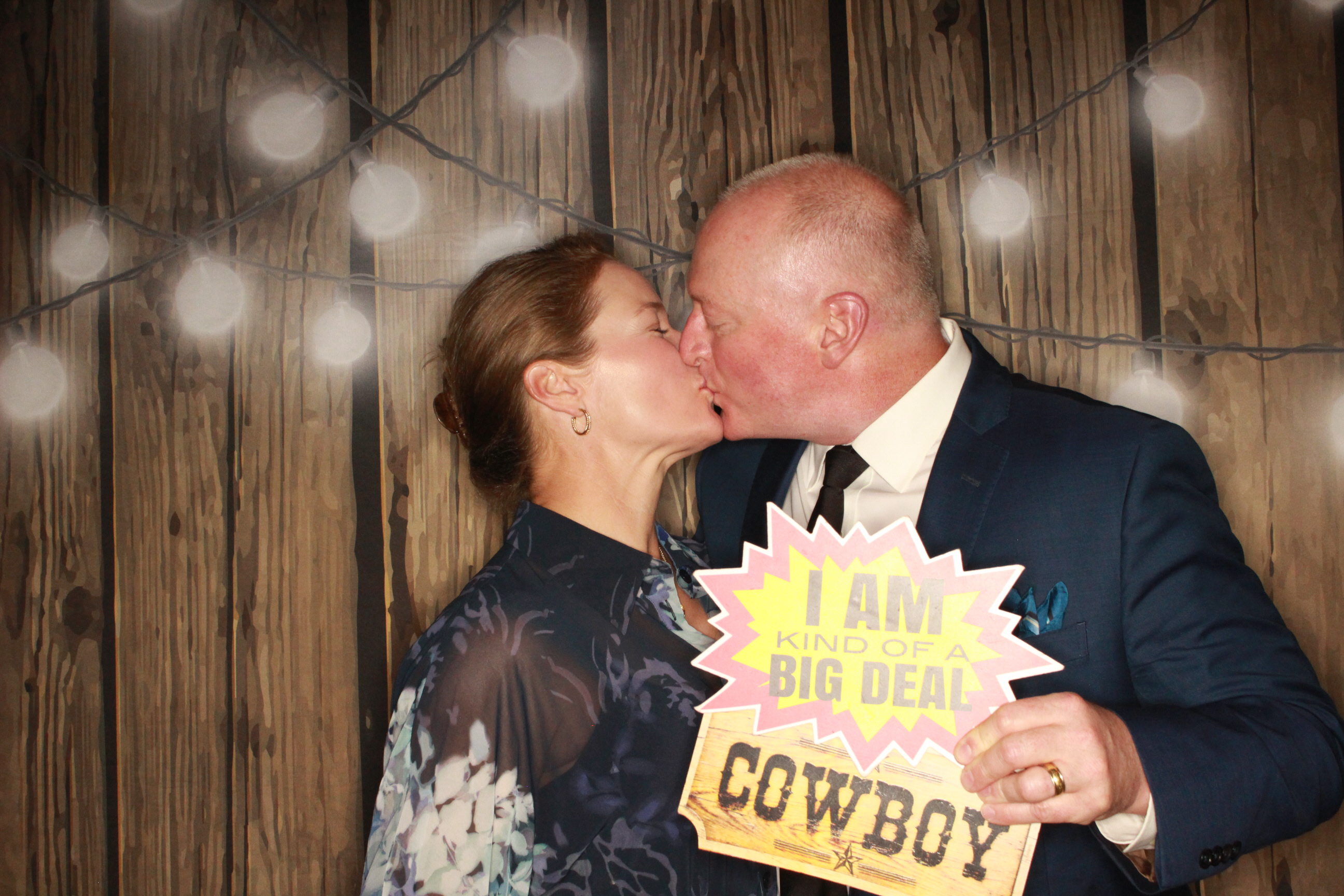 TJ and Kelli's Wedding | View more photos from the event at gallery.photoboothbillings.com/u/PhotoBoothBillings/TJ-and-Kellis-Wedding