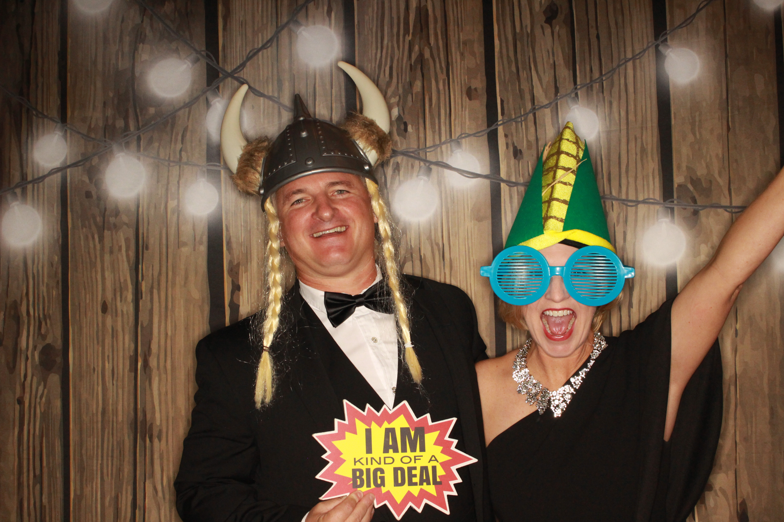 TJ and Kelli's Wedding | View more photos from the event at gallery.photoboothbillings.com/u/PhotoBoothBillings/TJ-and-Kellis-Wedding