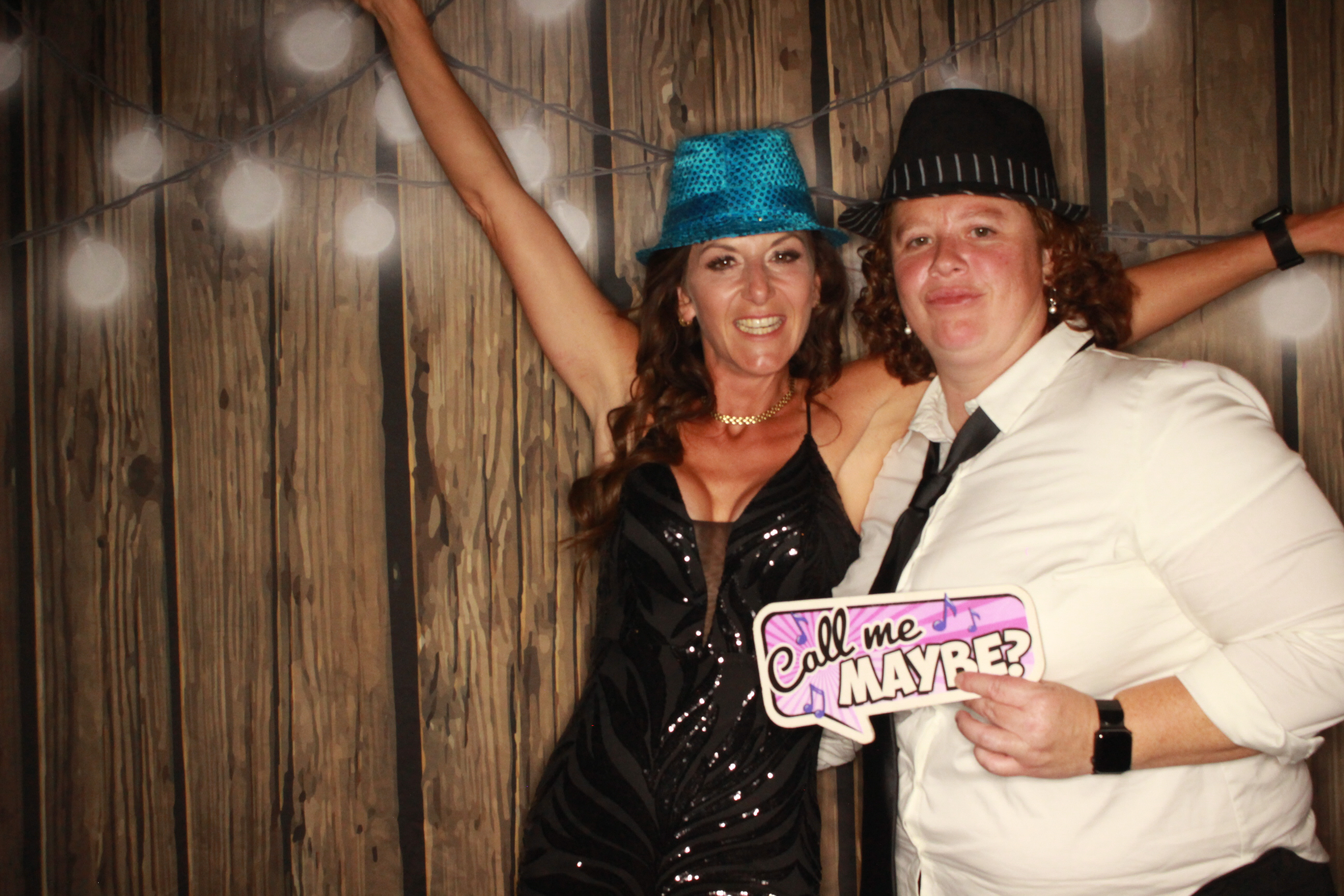 TJ and Kelli's Wedding | View more photos from the event at gallery.photoboothbillings.com/u/PhotoBoothBillings/TJ-and-Kellis-Wedding