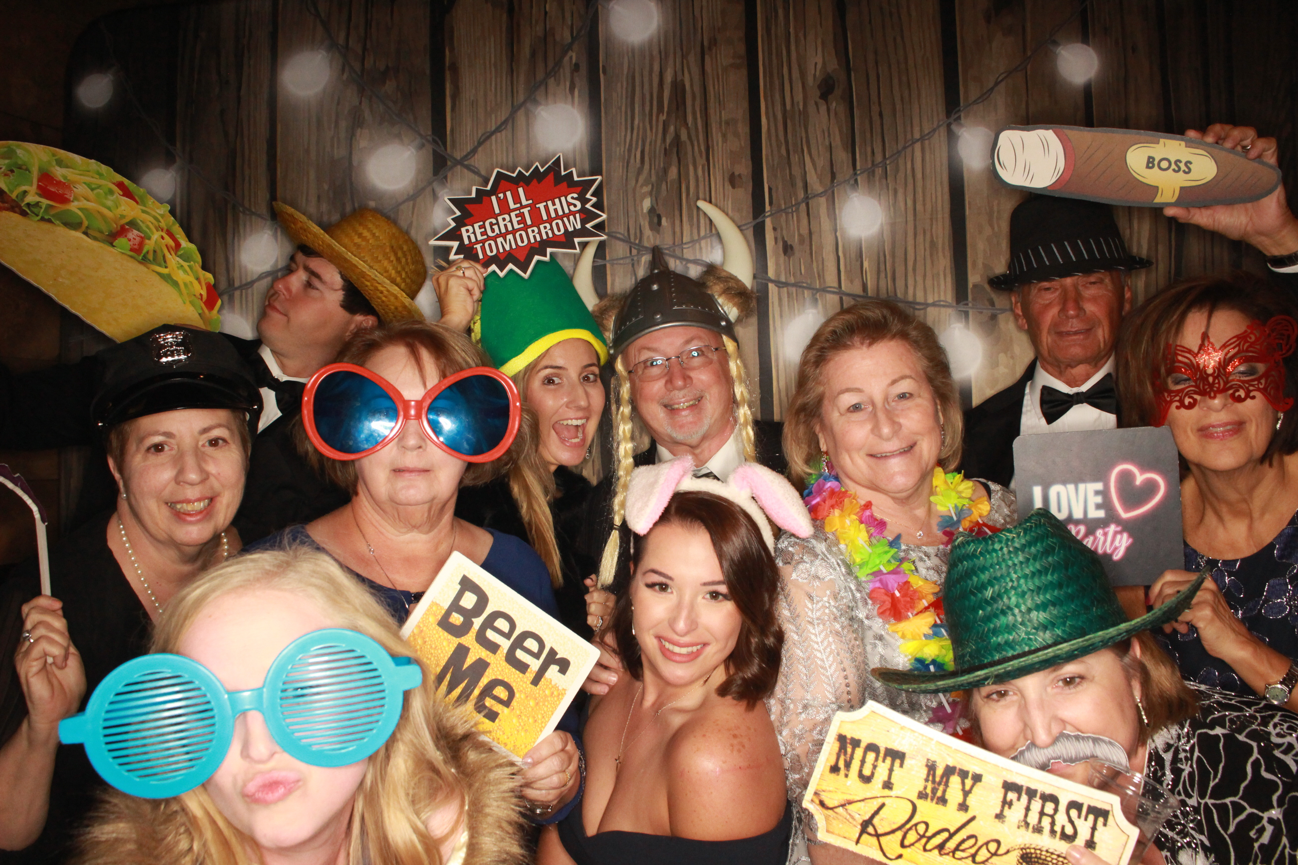 TJ and Kelli's Wedding | View more photos from the event at gallery.photoboothbillings.com/u/PhotoBoothBillings/TJ-and-Kellis-Wedding
