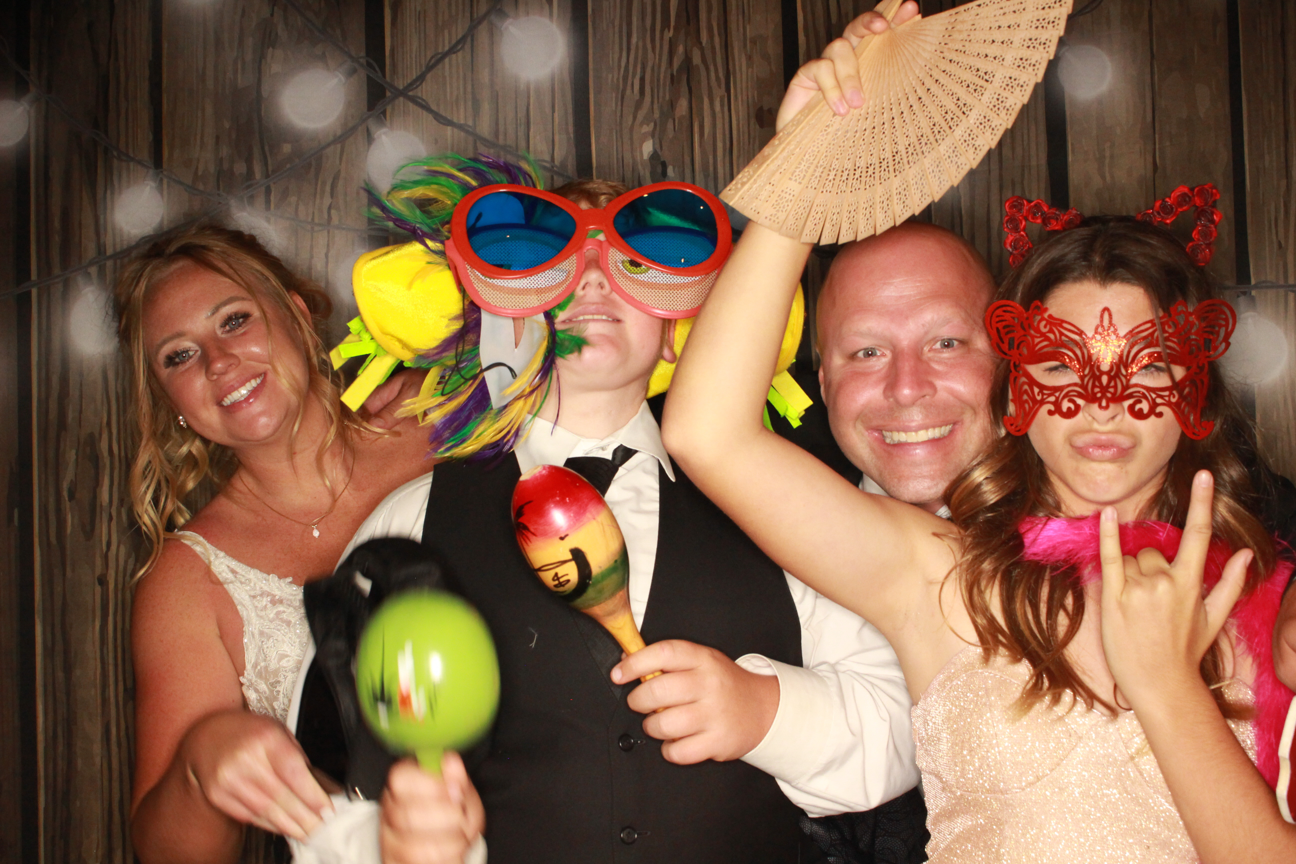 TJ and Kelli's Wedding | View more photos from the event at gallery.photoboothbillings.com/u/PhotoBoothBillings/TJ-and-Kellis-Wedding
