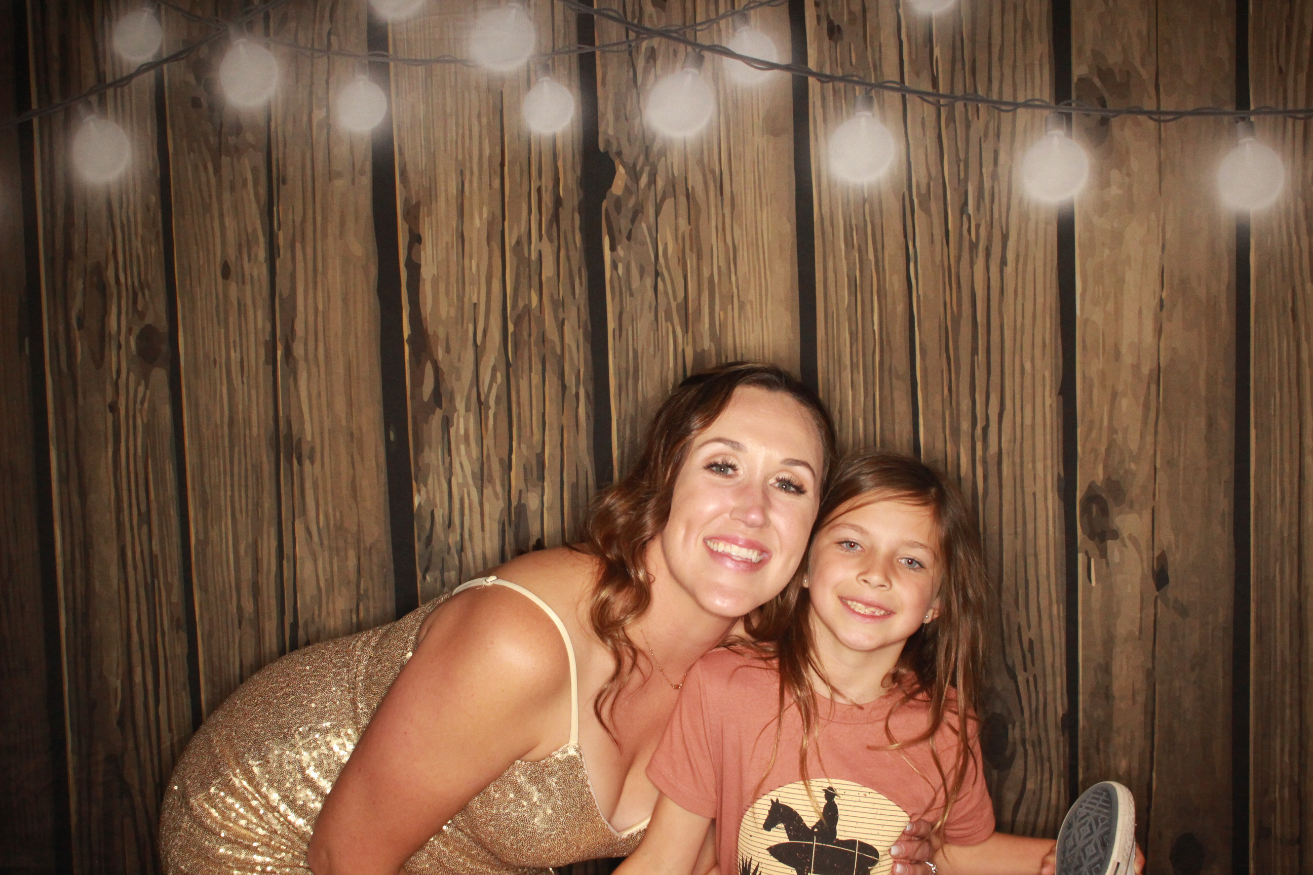 TJ and Kelli's Wedding | View more photos from the event at gallery.photoboothbillings.com/u/PhotoBoothBillings/TJ-and-Kellis-Wedding