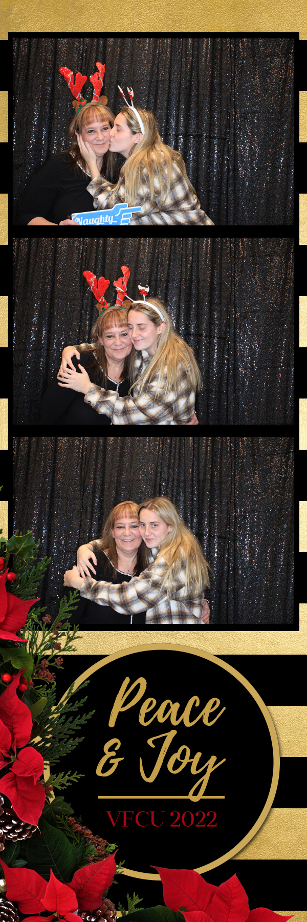 VFCU Holiday Party | View more photos from the event at gallery.photoboothbillings.com/u/PhotoBoothBillings/VFCU-Holiday-Party