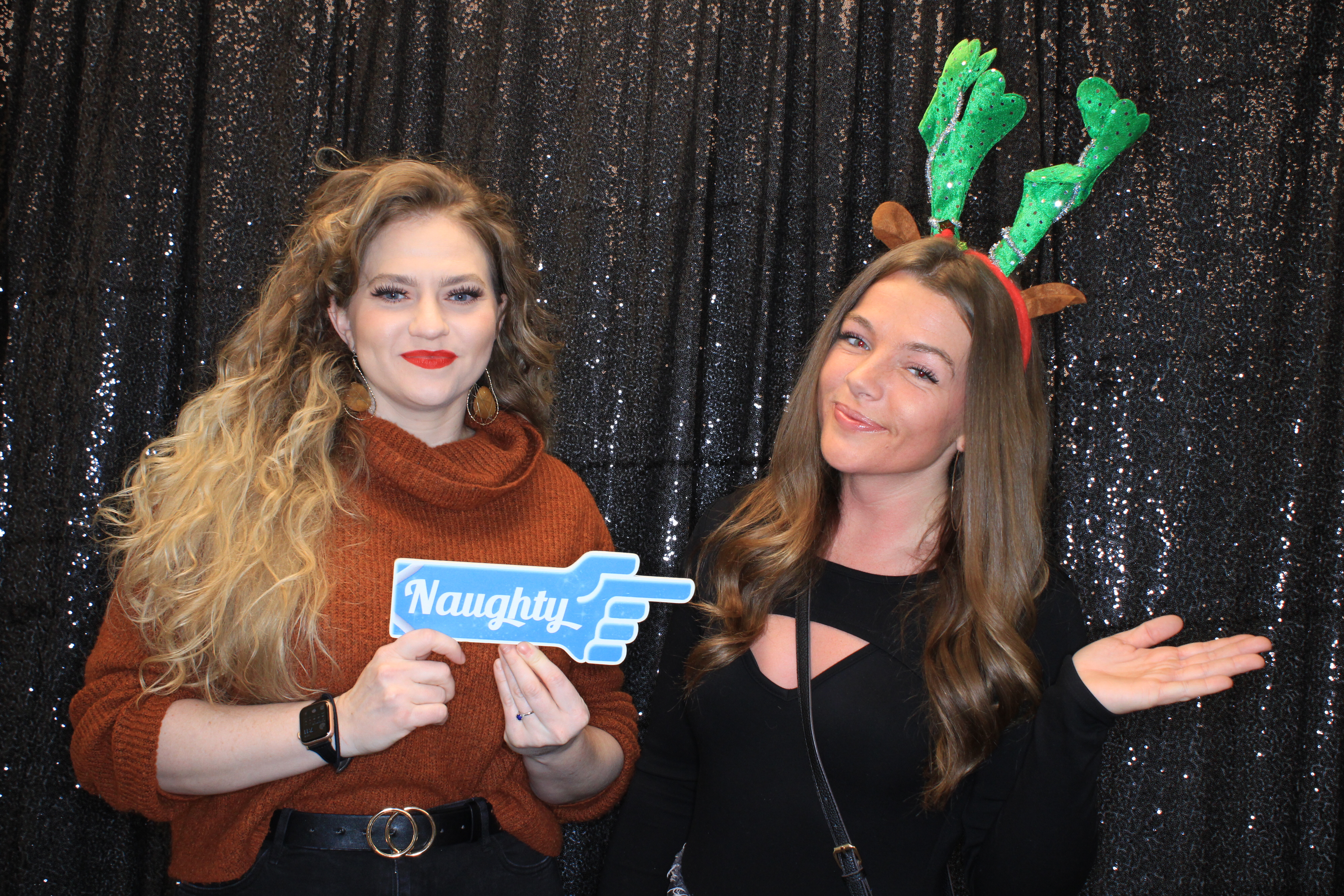 VFCU Holiday Party | View more photos from the event at gallery.photoboothbillings.com/u/PhotoBoothBillings/VFCU-Holiday-Party