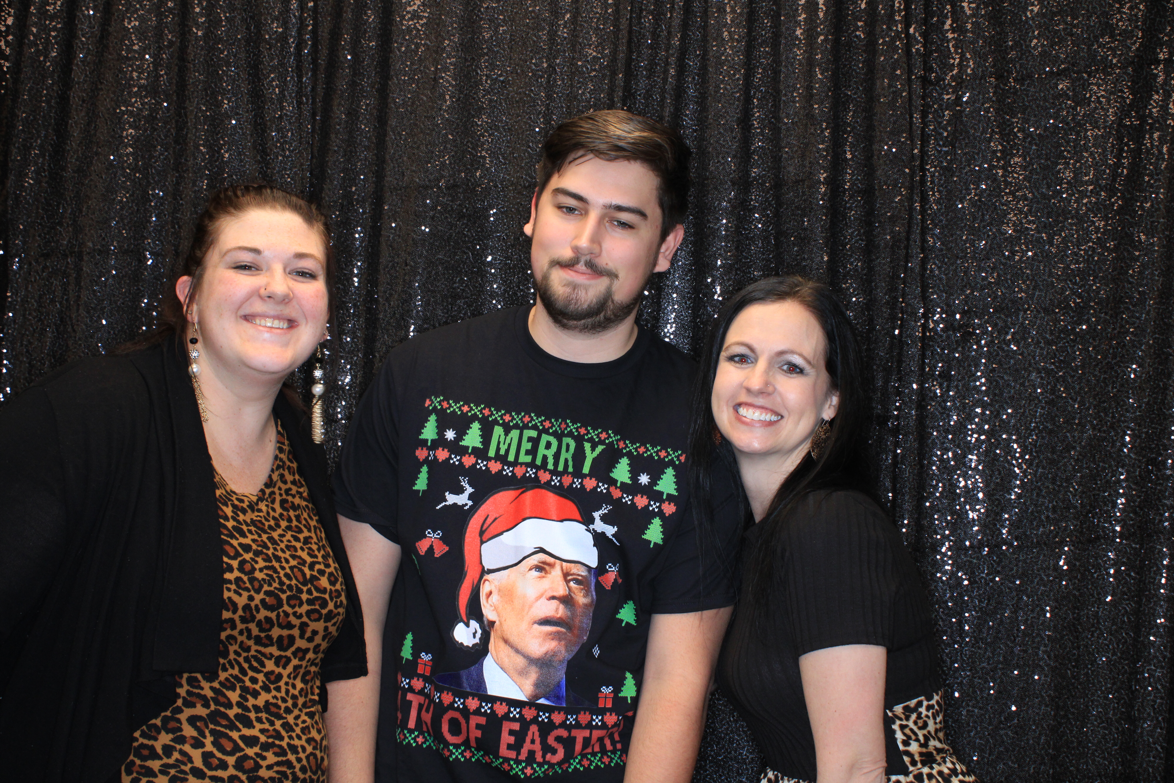 VFCU Holiday Party | View more photos from the event at gallery.photoboothbillings.com/u/PhotoBoothBillings/VFCU-Holiday-Party