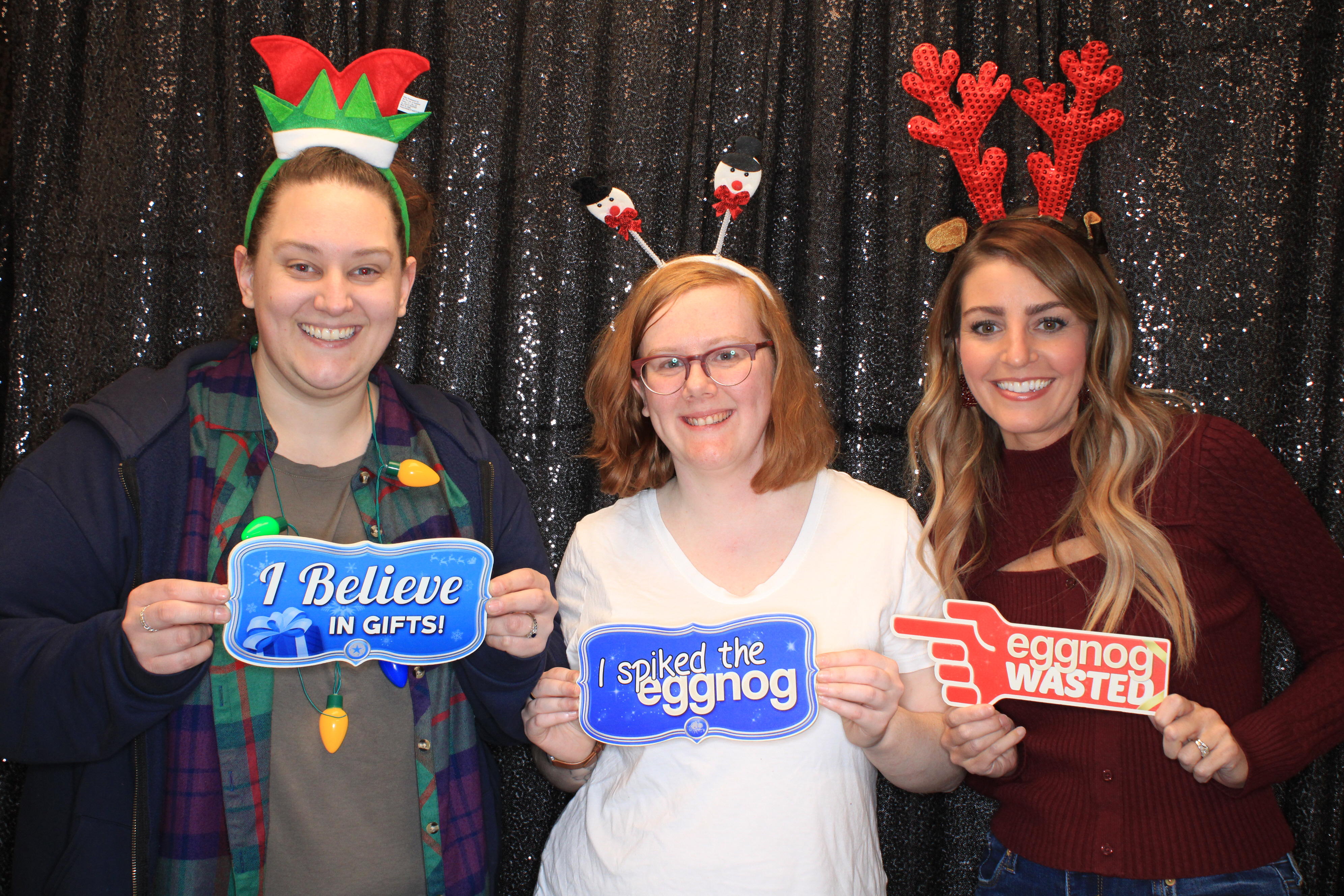 VFCU Holiday Party | View more photos from the event at gallery.photoboothbillings.com/u/PhotoBoothBillings/VFCU-Holiday-Party