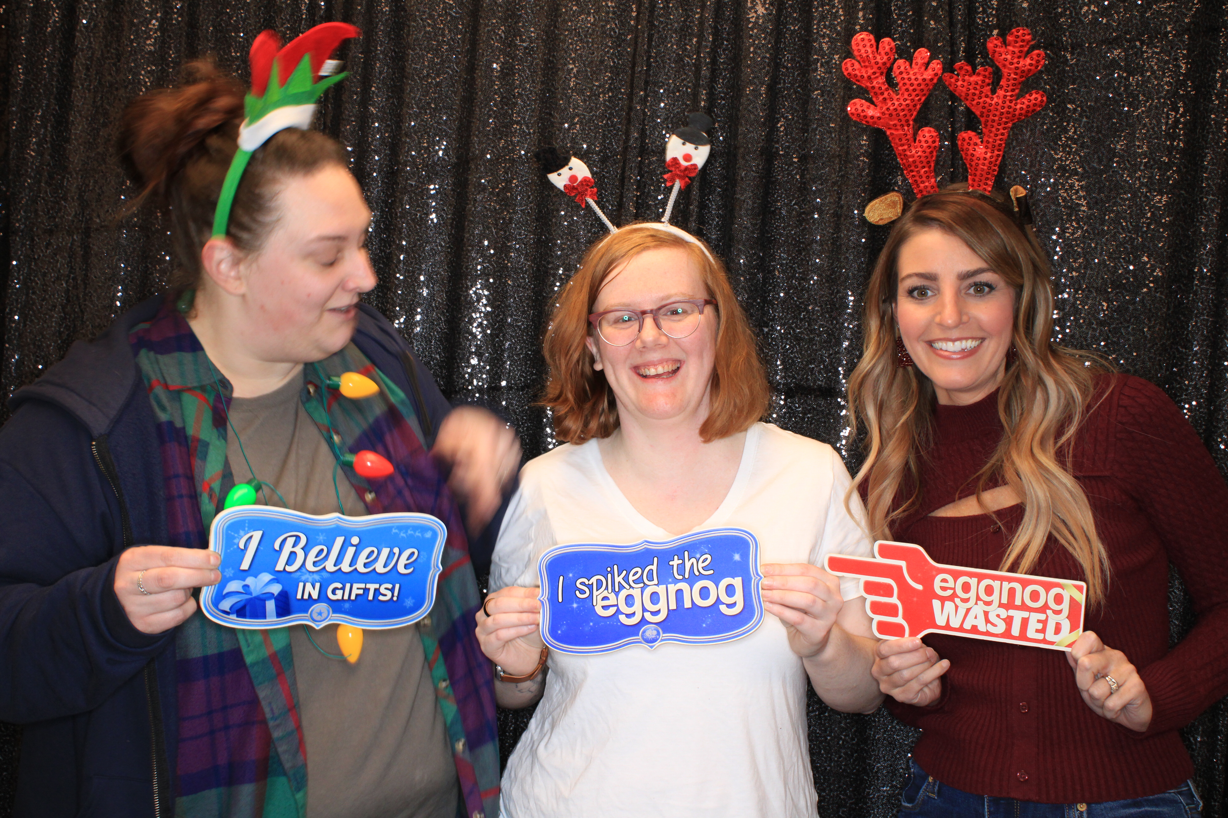 VFCU Holiday Party | View more photos from the event at gallery.photoboothbillings.com/u/PhotoBoothBillings/VFCU-Holiday-Party
