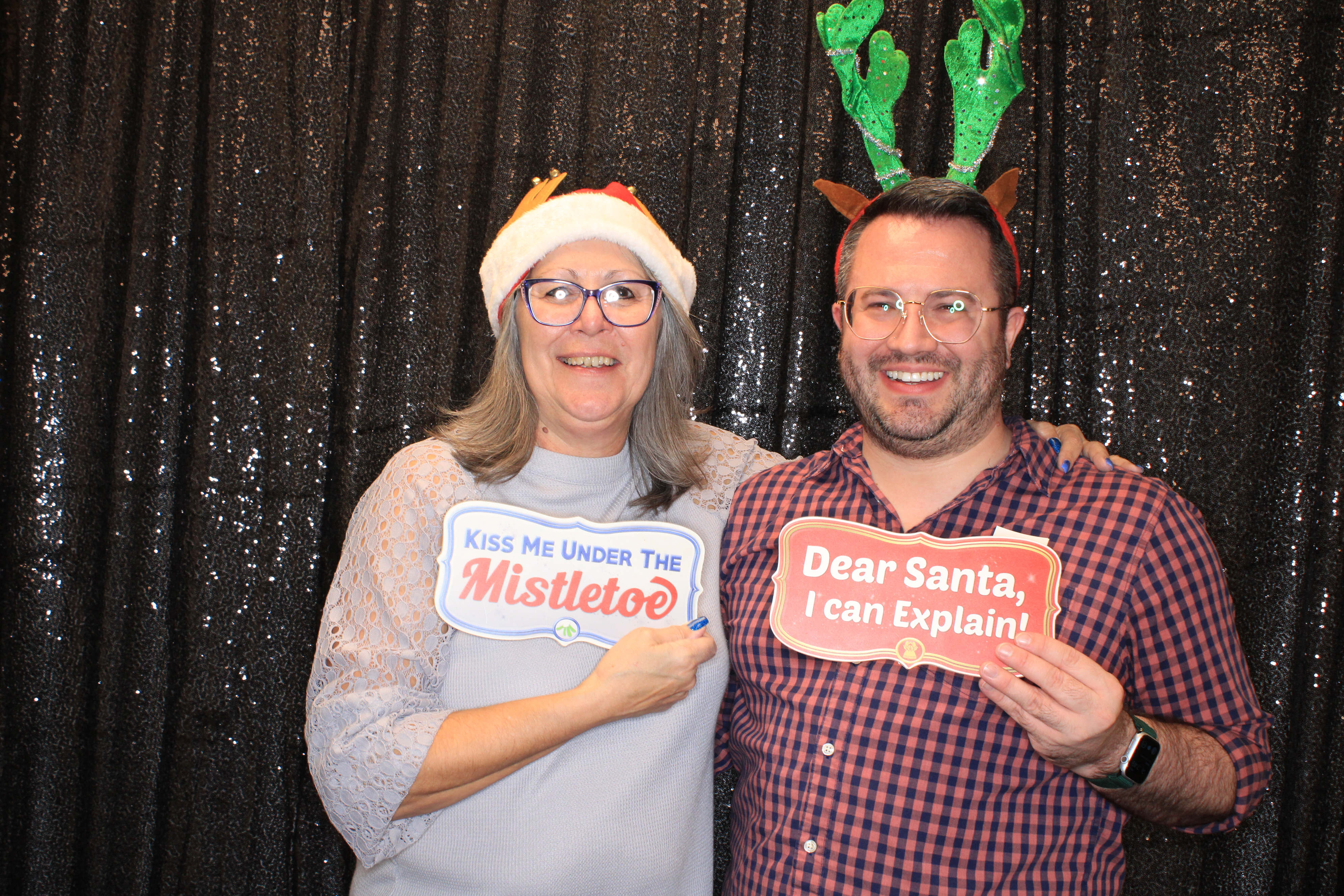 VFCU Holiday Party | View more photos from the event at gallery.photoboothbillings.com/u/PhotoBoothBillings/VFCU-Holiday-Party