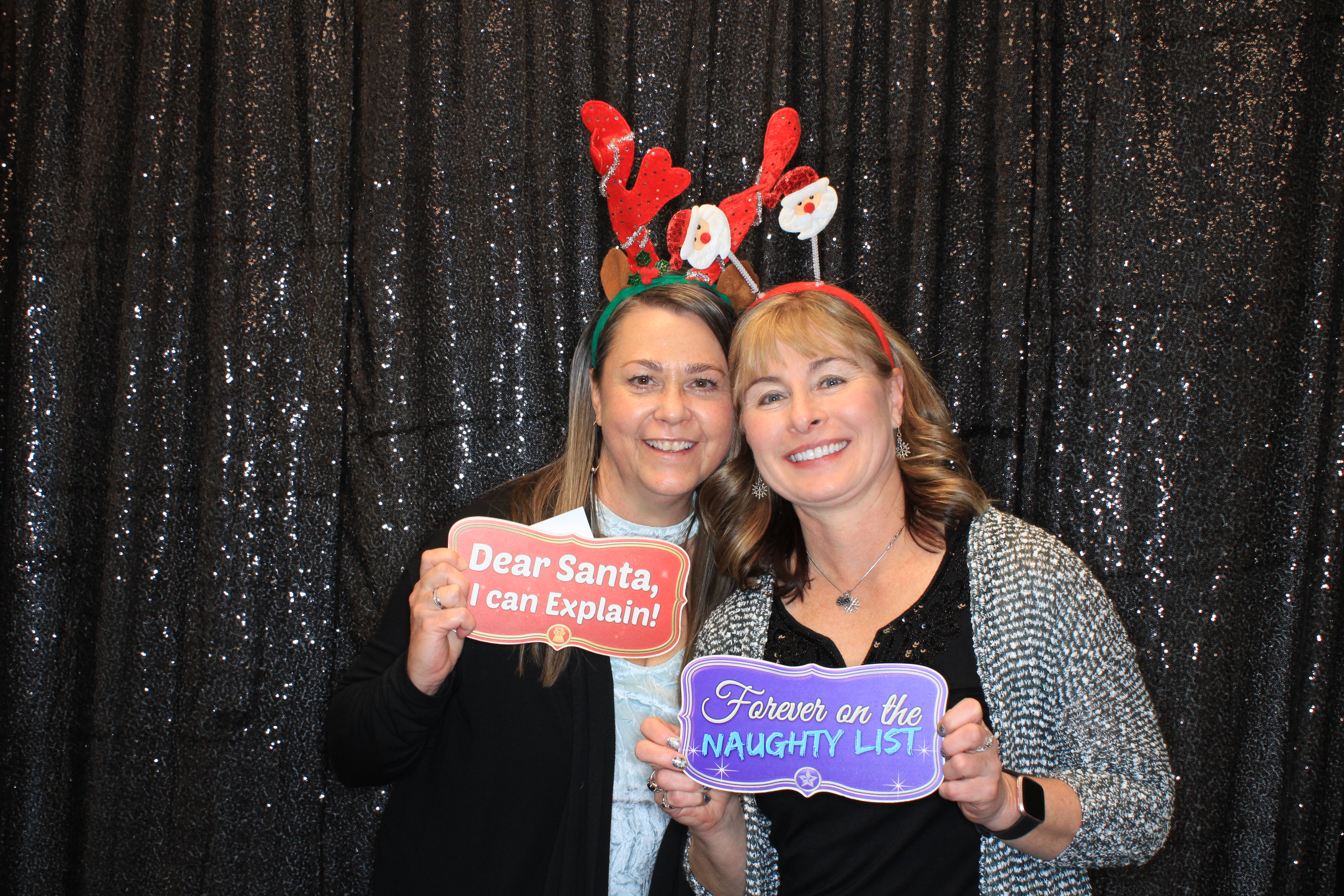 VFCU Holiday Party | View more photos from the event at gallery.photoboothbillings.com/u/PhotoBoothBillings/VFCU-Holiday-Party