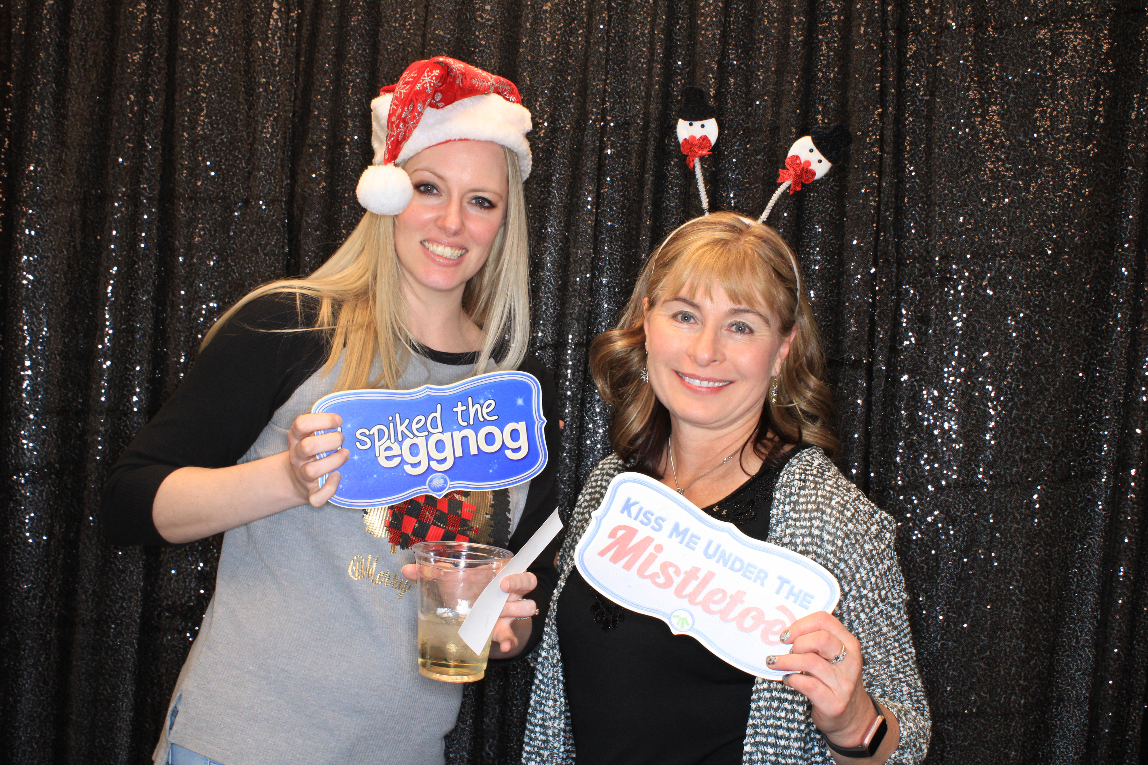 VFCU Holiday Party | View more photos from the event at gallery.photoboothbillings.com/u/PhotoBoothBillings/VFCU-Holiday-Party