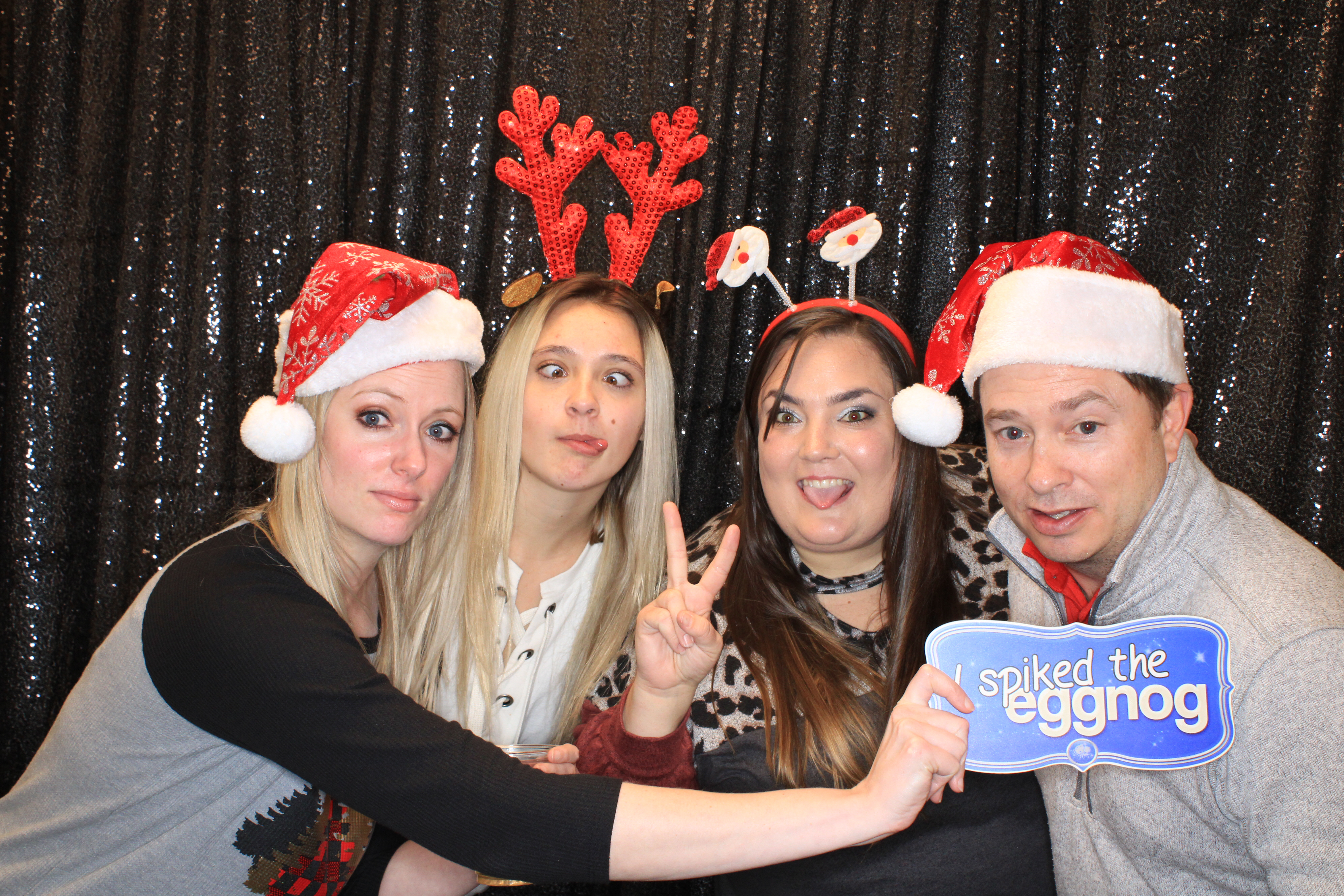 VFCU Holiday Party | View more photos from the event at gallery.photoboothbillings.com/u/PhotoBoothBillings/VFCU-Holiday-Party