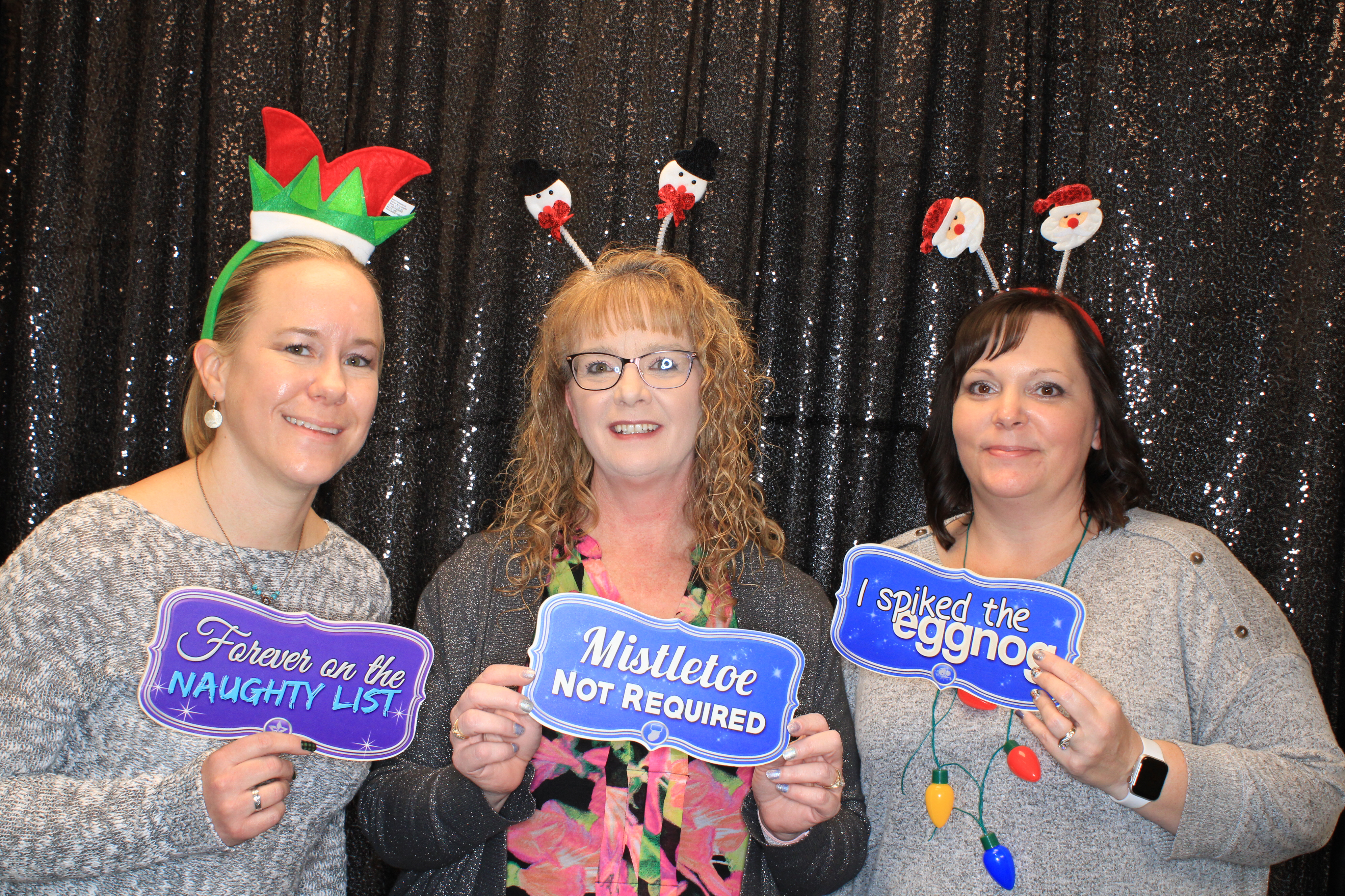 VFCU Holiday Party | View more photos from the event at gallery.photoboothbillings.com/u/PhotoBoothBillings/VFCU-Holiday-Party