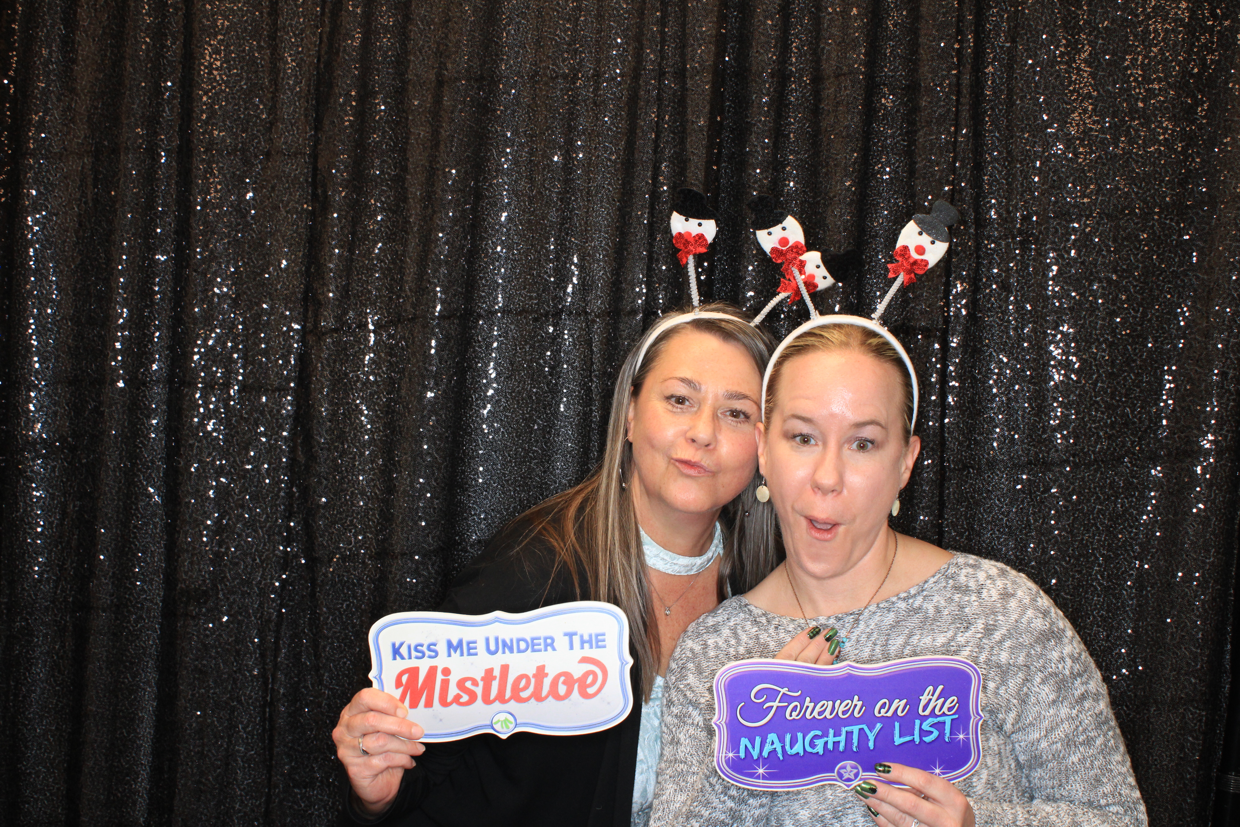 VFCU Holiday Party | View more photos from the event at gallery.photoboothbillings.com/u/PhotoBoothBillings/VFCU-Holiday-Party