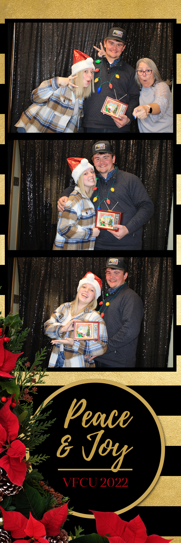 VFCU Holiday Party | View more photos from the event at gallery.photoboothbillings.com/u/PhotoBoothBillings/VFCU-Holiday-Party