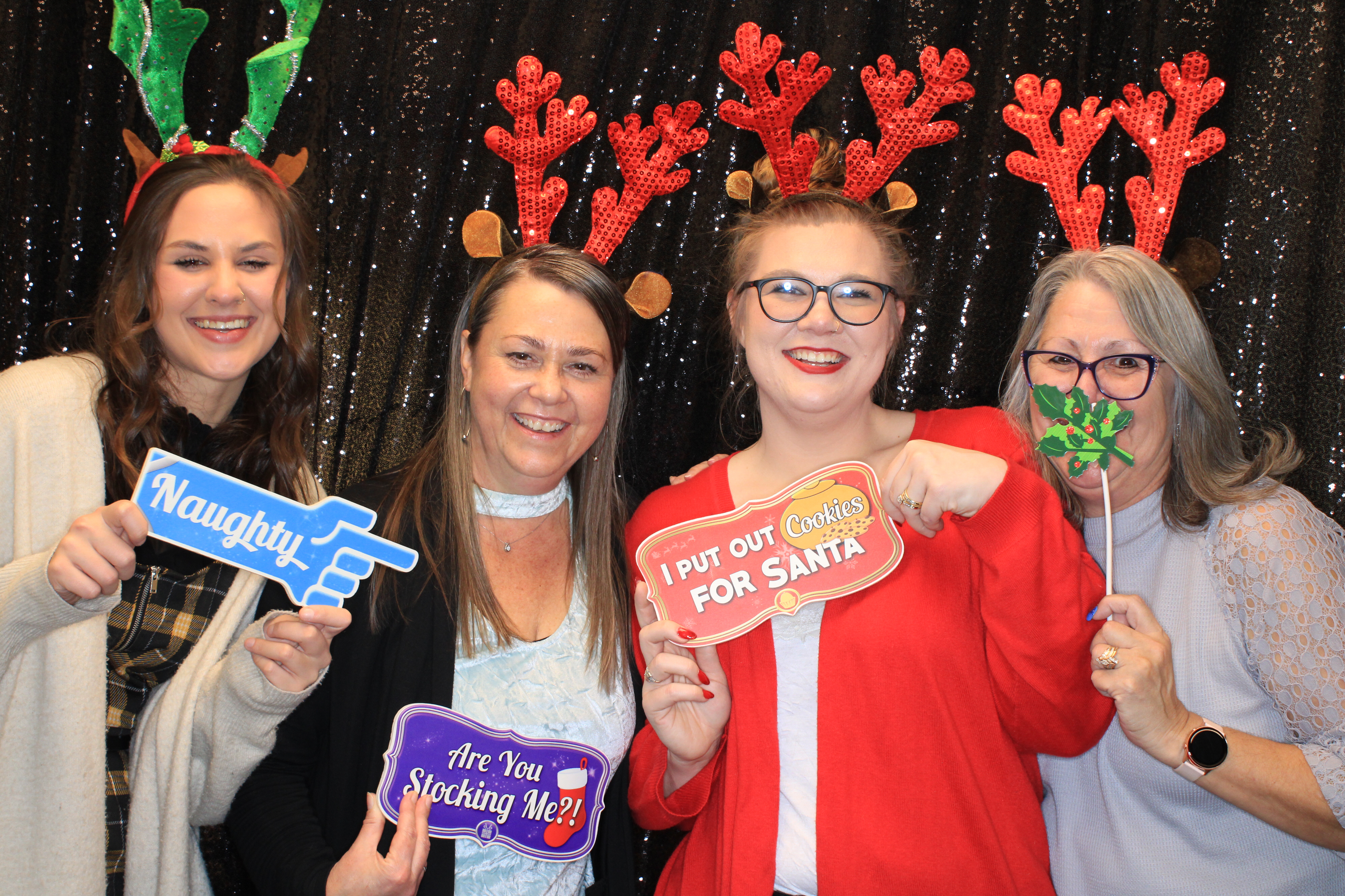 VFCU Holiday Party | View more photos from the event at gallery.photoboothbillings.com/u/PhotoBoothBillings/VFCU-Holiday-Party