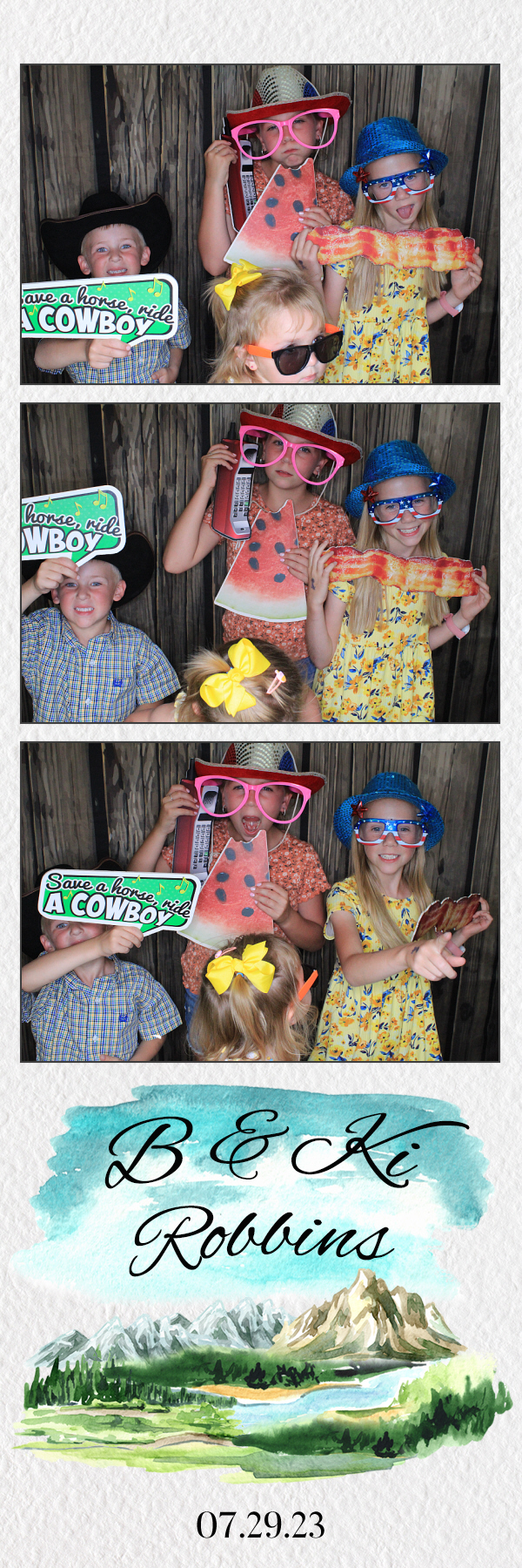 B & Ki's Wedding | View more photos from the event at gallery.photoboothbillings.com/u/PhotoBoothBillings/B-Kis-Wedding