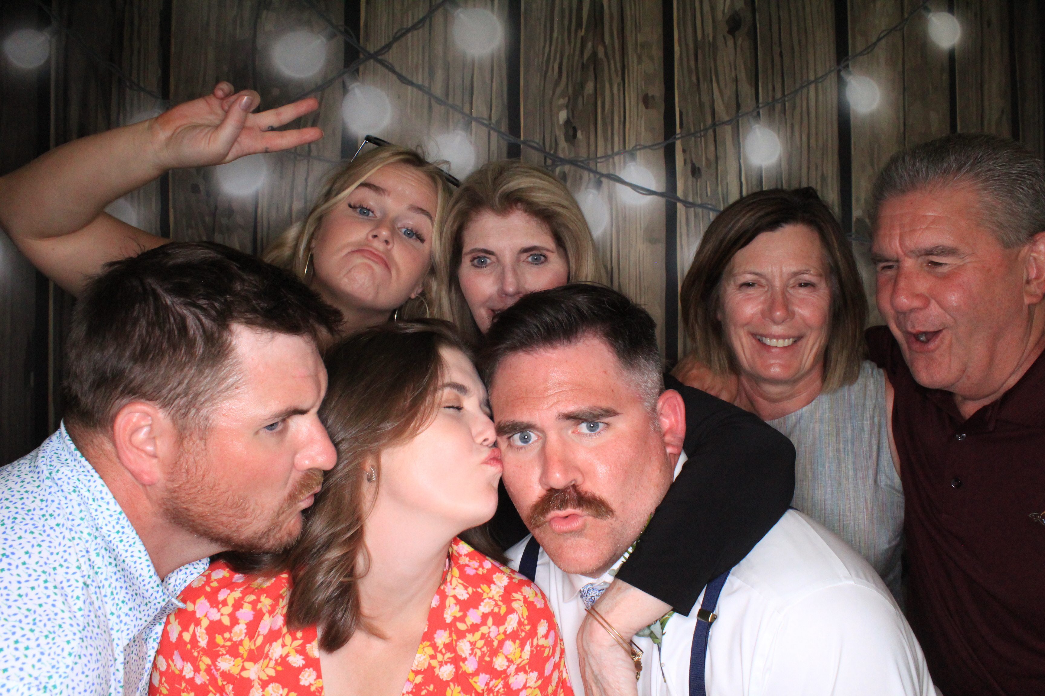 B & Ki's Wedding | View more photos from the event at gallery.photoboothbillings.com/u/PhotoBoothBillings/B-Kis-Wedding