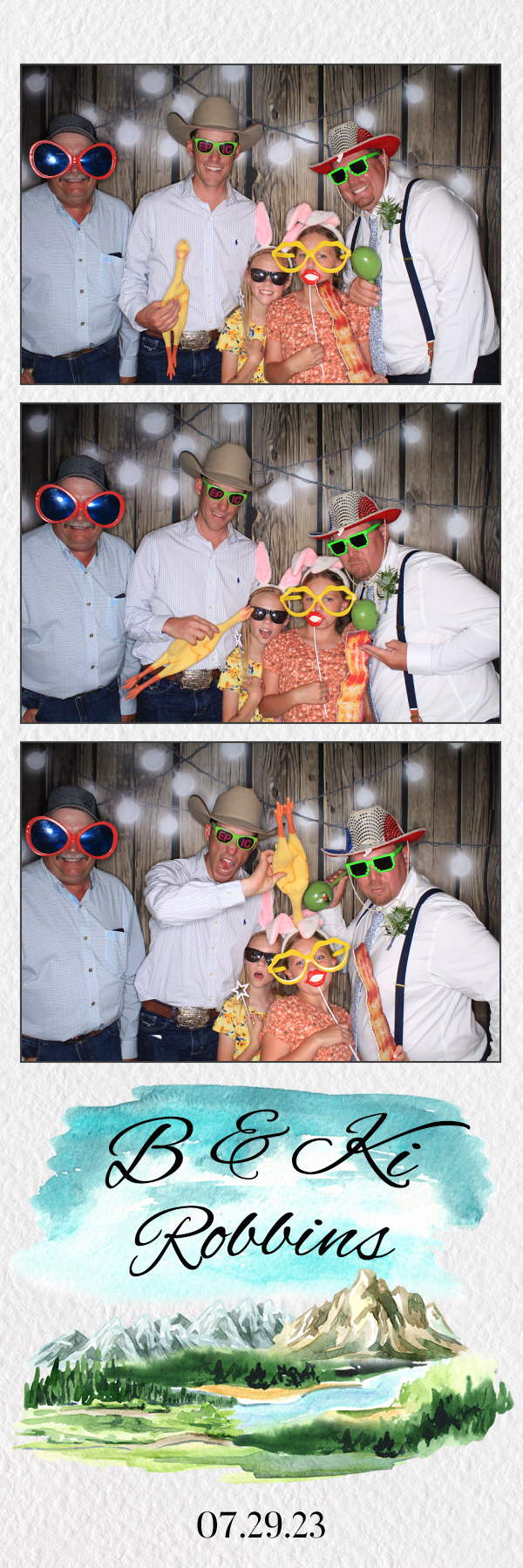 B & Ki's Wedding | View more photos from the event at gallery.photoboothbillings.com/u/PhotoBoothBillings/B-Kis-Wedding
