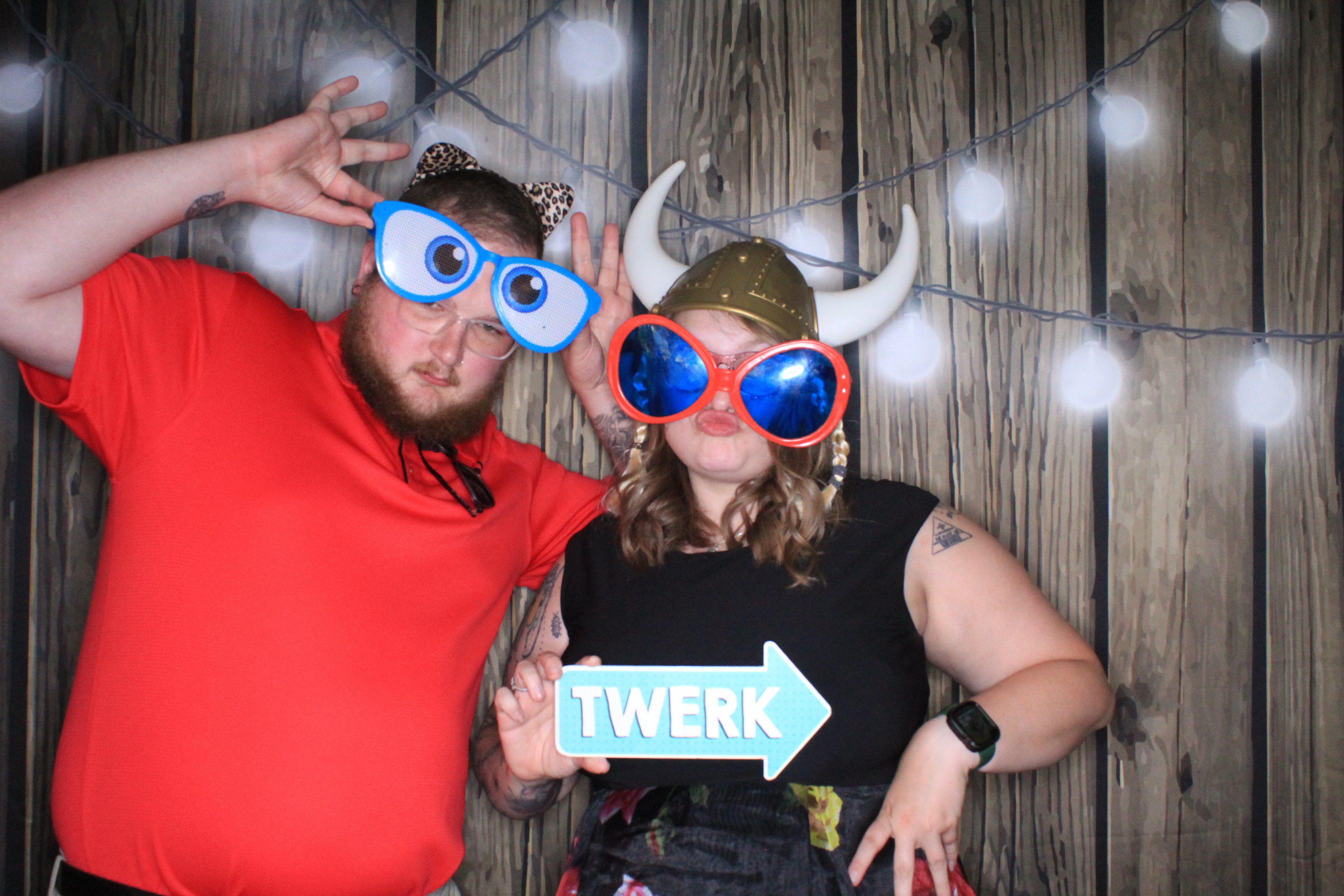 B & Ki's Wedding | View more photos from the event at gallery.photoboothbillings.com/u/PhotoBoothBillings/B-Kis-Wedding