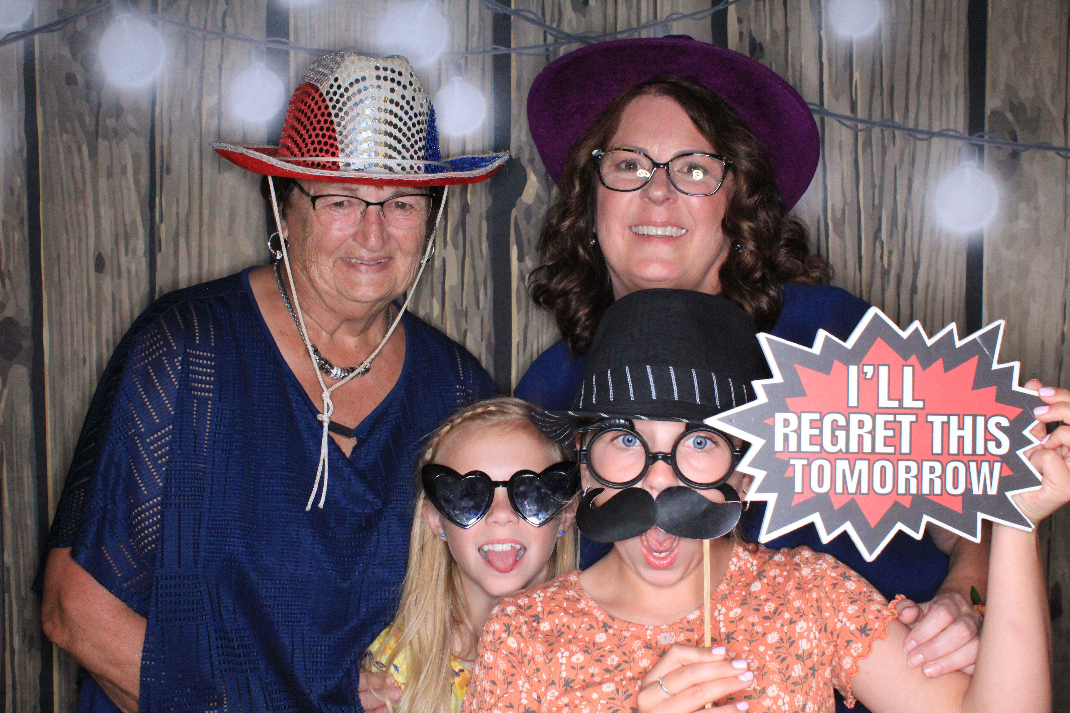 B & Ki's Wedding | View more photos from the event at gallery.photoboothbillings.com/u/PhotoBoothBillings/B-Kis-Wedding