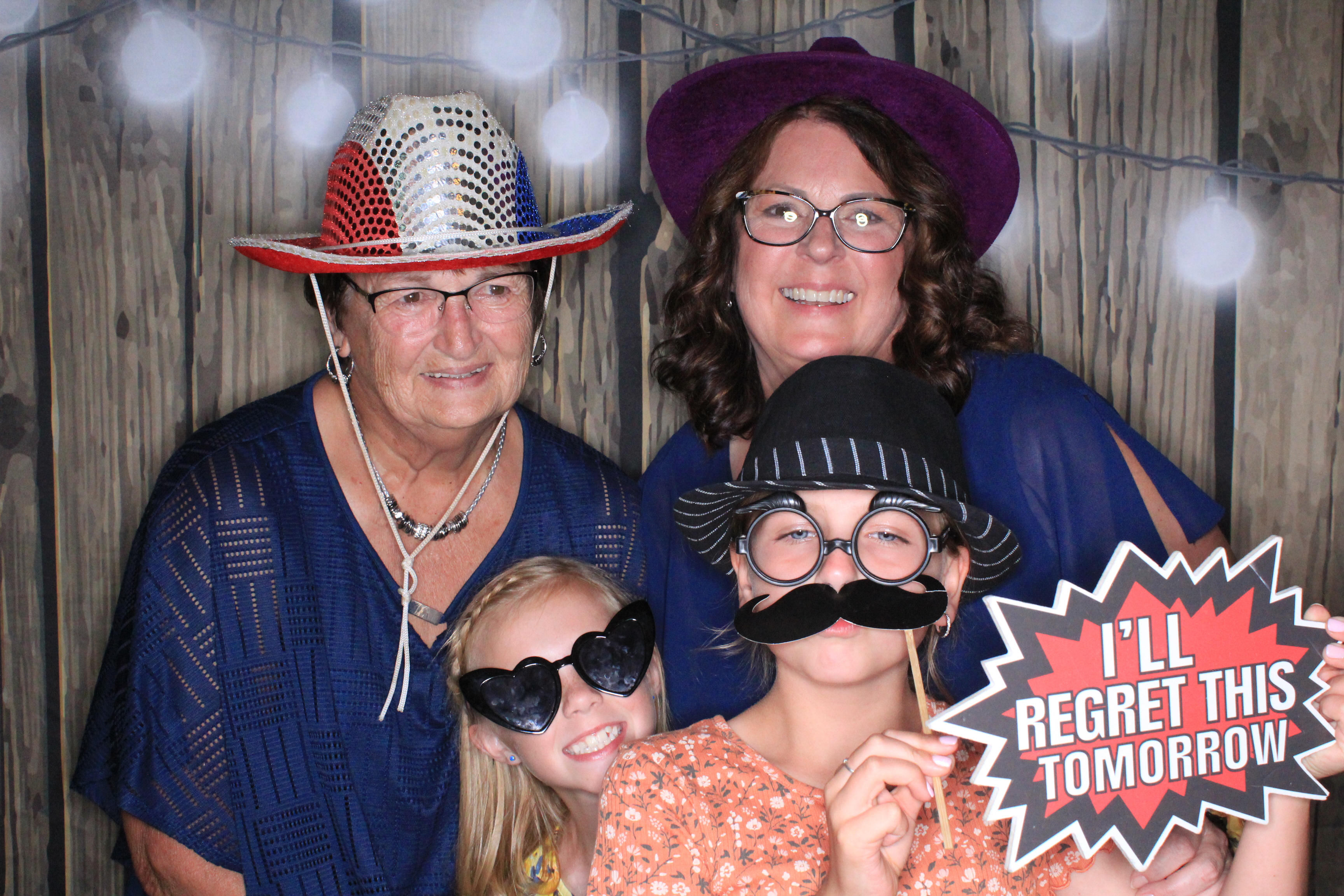B & Ki's Wedding | View more photos from the event at gallery.photoboothbillings.com/u/PhotoBoothBillings/B-Kis-Wedding