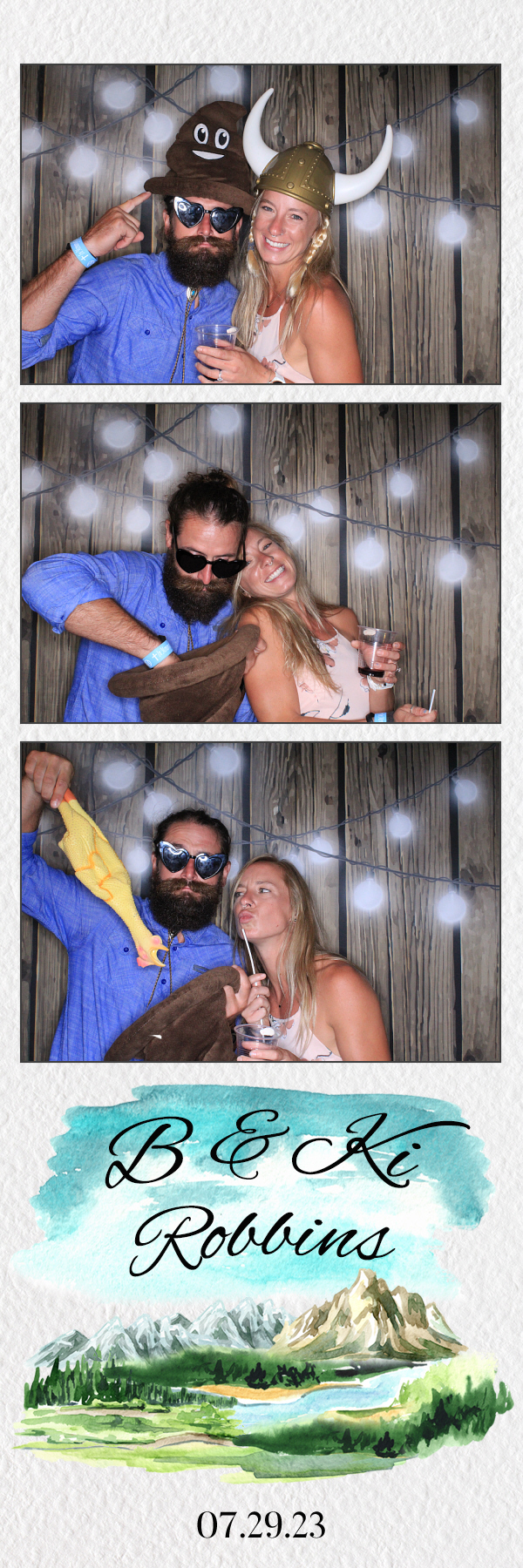 B & Ki's Wedding | View more photos from the event at gallery.photoboothbillings.com/u/PhotoBoothBillings/B-Kis-Wedding