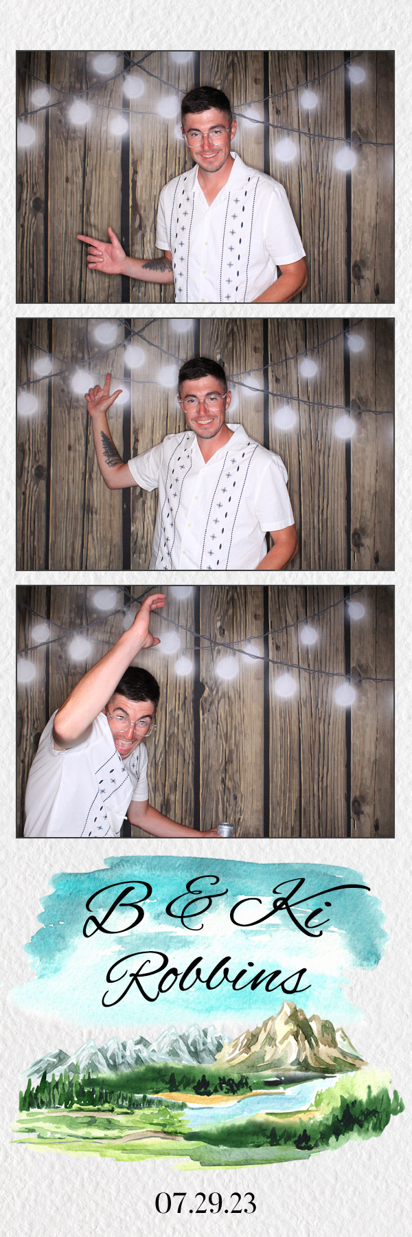 B & Ki's Wedding | View more photos from the event at gallery.photoboothbillings.com/u/PhotoBoothBillings/B-Kis-Wedding