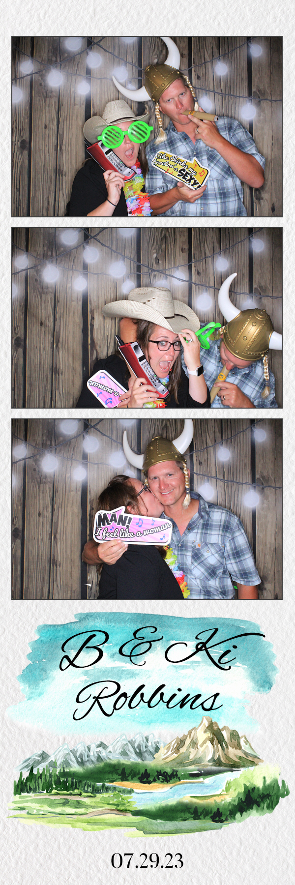 B & Ki's Wedding | View more photos from the event at gallery.photoboothbillings.com/u/PhotoBoothBillings/B-Kis-Wedding