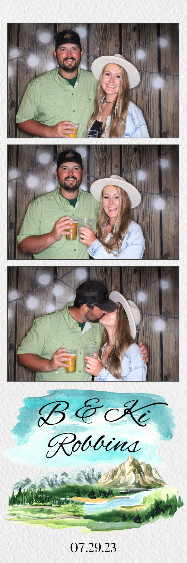 B & Ki's Wedding | View more photos from the event at gallery.photoboothbillings.com/u/PhotoBoothBillings/B-Kis-Wedding