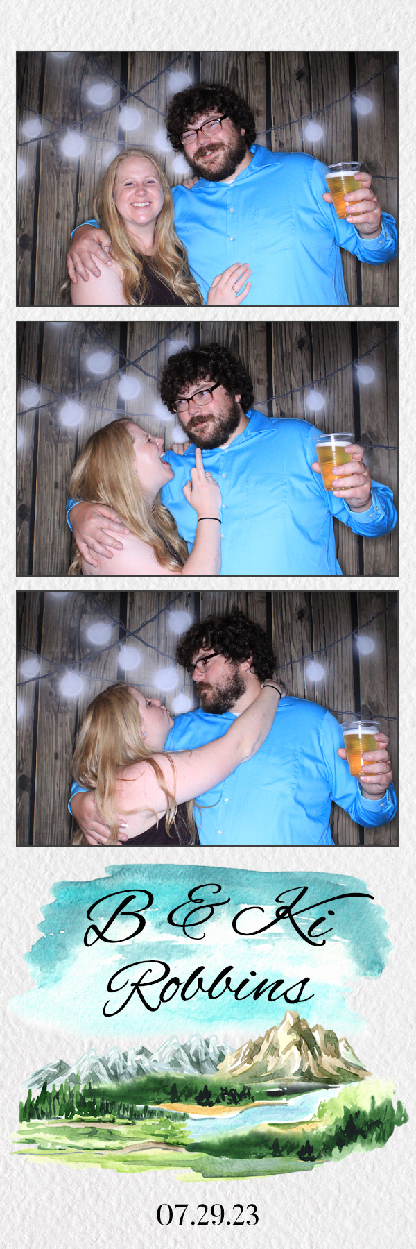 B & Ki's Wedding | View more photos from the event at gallery.photoboothbillings.com/u/PhotoBoothBillings/B-Kis-Wedding