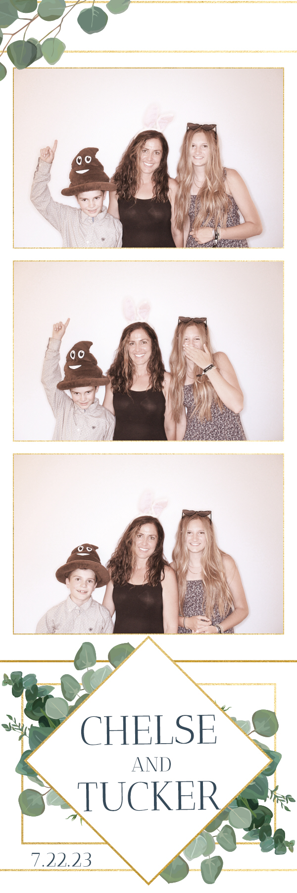 Chelse and Tucker's Wedding | View more photos from the event at gallery.photoboothbillings.com/u/PhotoBoothBillings/Chelse-and-Tuckers-Wedding