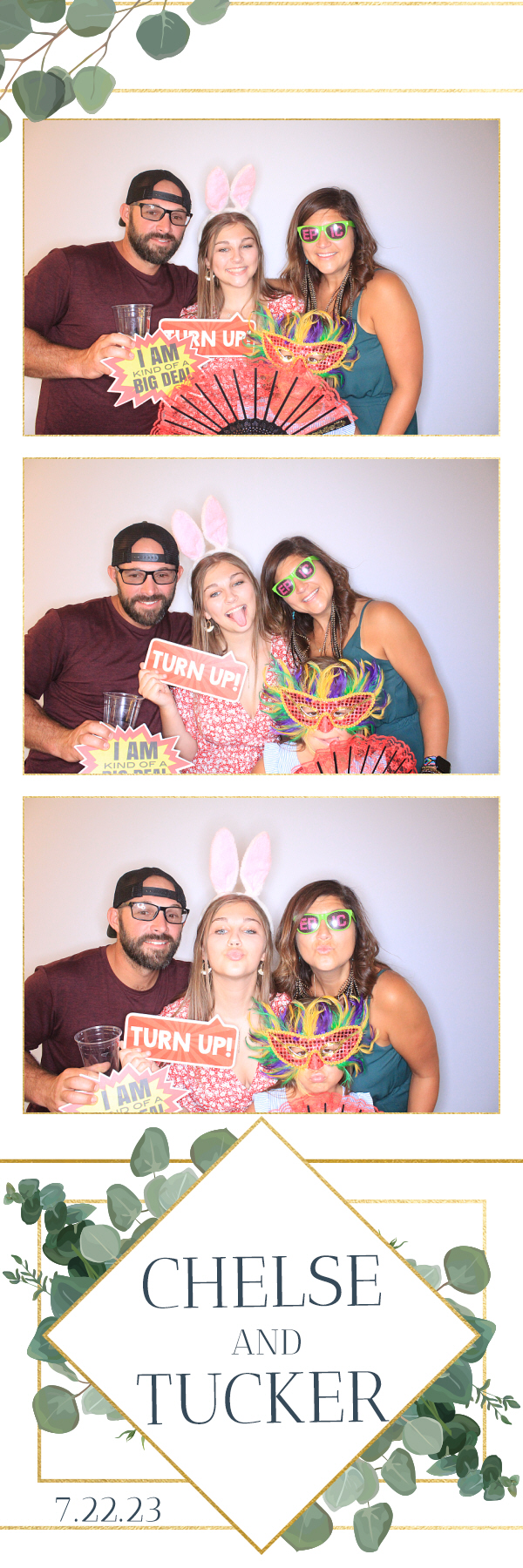 Chelse and Tucker's Wedding | View more photos from the event at gallery.photoboothbillings.com/u/PhotoBoothBillings/Chelse-and-Tuckers-Wedding