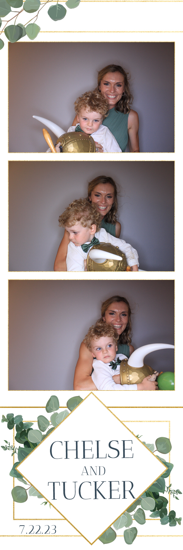 Chelse and Tucker's Wedding | View more photos from the event at gallery.photoboothbillings.com/u/PhotoBoothBillings/Chelse-and-Tuckers-Wedding