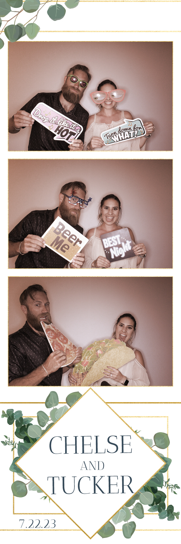 Chelse and Tucker's Wedding | View more photos from the event at gallery.photoboothbillings.com/u/PhotoBoothBillings/Chelse-and-Tuckers-Wedding
