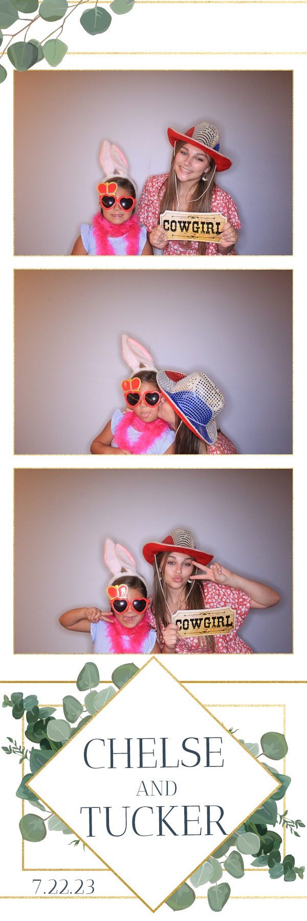 Chelse and Tucker's Wedding | View more photos from the event at gallery.photoboothbillings.com/u/PhotoBoothBillings/Chelse-and-Tuckers-Wedding