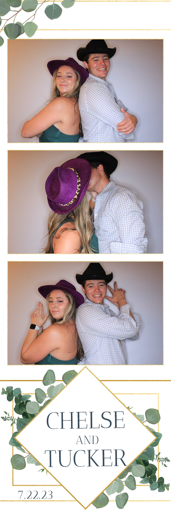 Chelse and Tucker's Wedding | View more photos from the event at gallery.photoboothbillings.com/u/PhotoBoothBillings/Chelse-and-Tuckers-Wedding