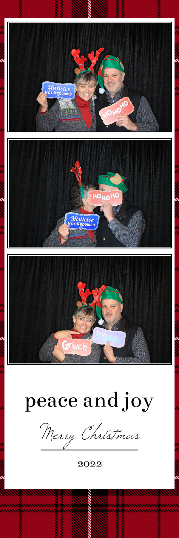 Christmas Eve Services | View more photos from the event at gallery.photoboothbillings.com/u/PhotoBoothBillings/Christmas-Eve-Services