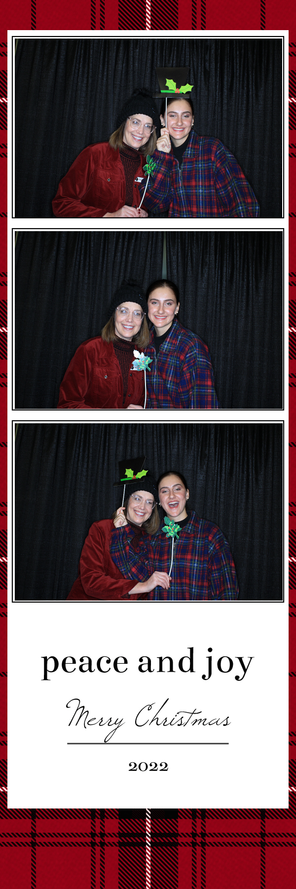 Christmas Eve Services | View more photos from the event at gallery.photoboothbillings.com/u/PhotoBoothBillings/Christmas-Eve-Services