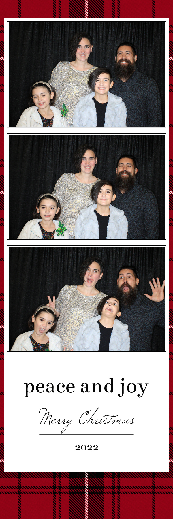 Christmas Eve Services | View more photos from the event at gallery.photoboothbillings.com/u/PhotoBoothBillings/Christmas-Eve-Services