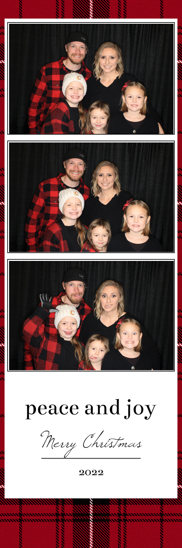 Christmas Eve Services | View more photos from the event at gallery.photoboothbillings.com/u/PhotoBoothBillings/Christmas-Eve-Services