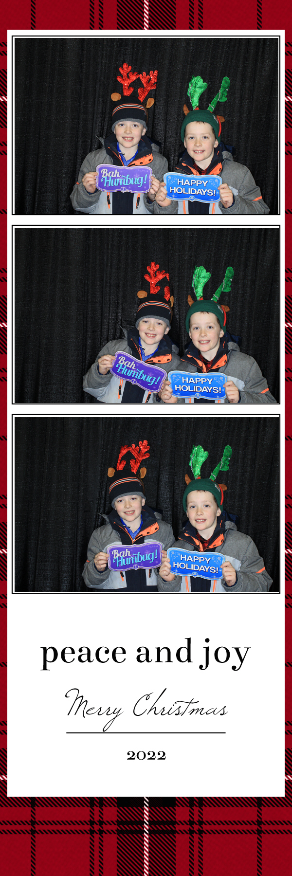 Christmas Eve Services | View more photos from the event at gallery.photoboothbillings.com/u/PhotoBoothBillings/Christmas-Eve-Services
