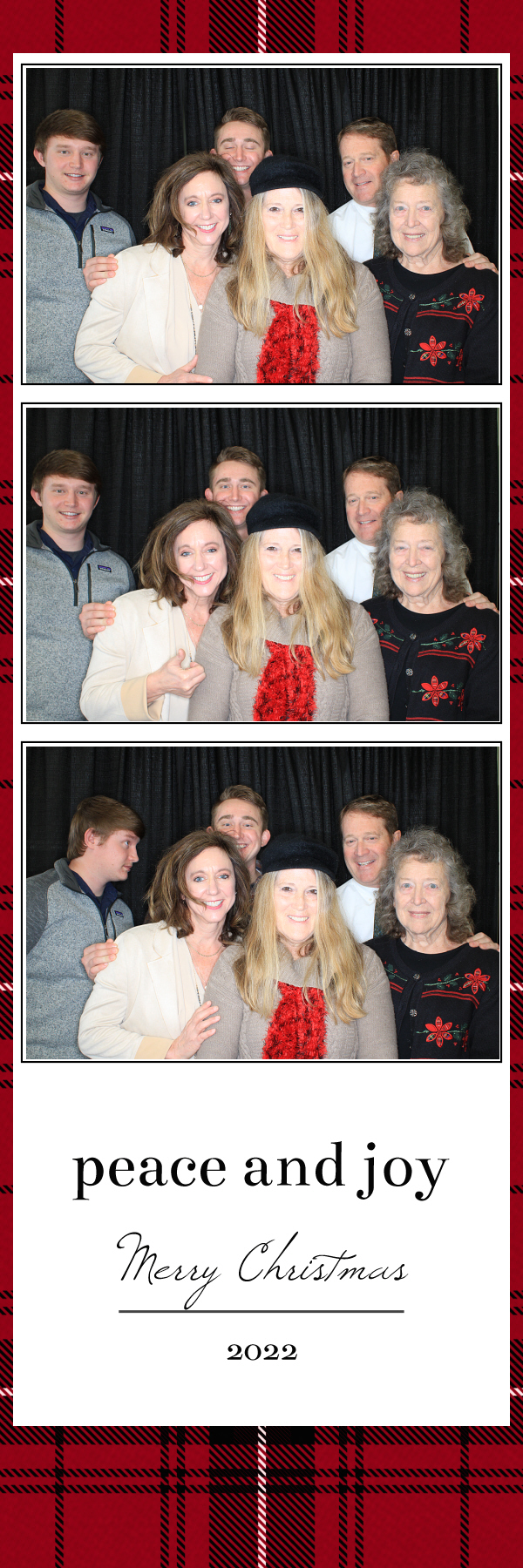 Christmas Eve Services | View more photos from the event at gallery.photoboothbillings.com/u/PhotoBoothBillings/Christmas-Eve-Services