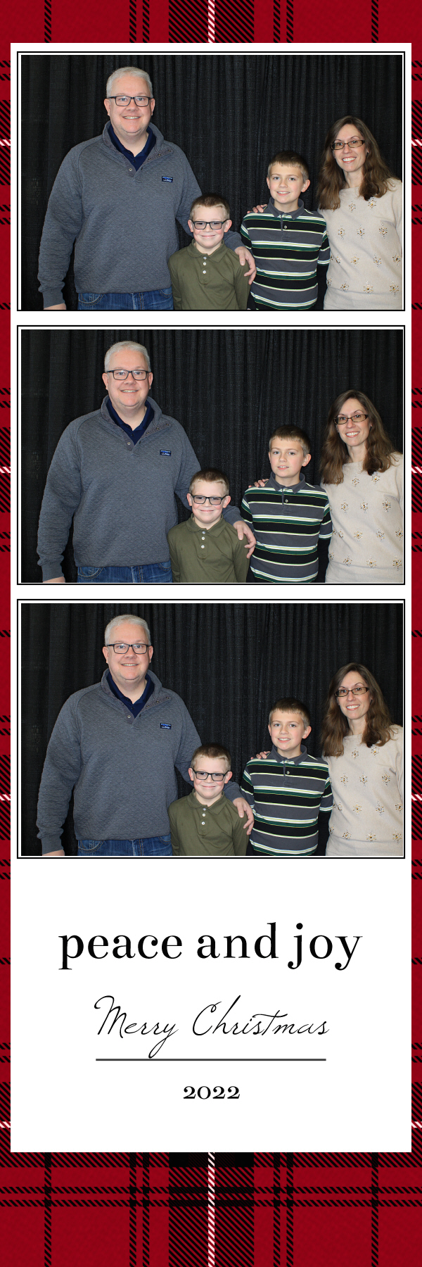 Christmas Eve Services | View more photos from the event at gallery.photoboothbillings.com/u/PhotoBoothBillings/Christmas-Eve-Services