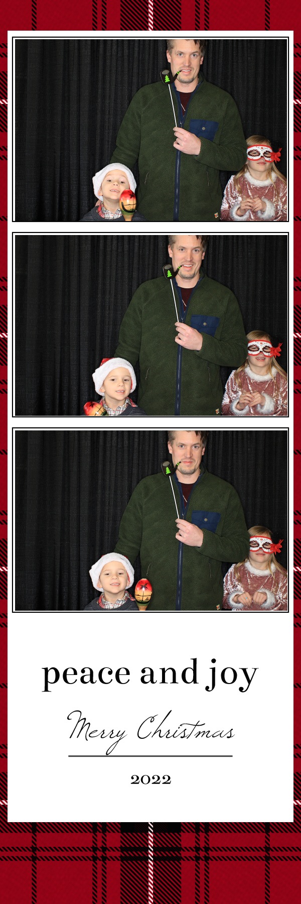 Christmas Eve Services | View more photos from the event at gallery.photoboothbillings.com/u/PhotoBoothBillings/Christmas-Eve-Services
