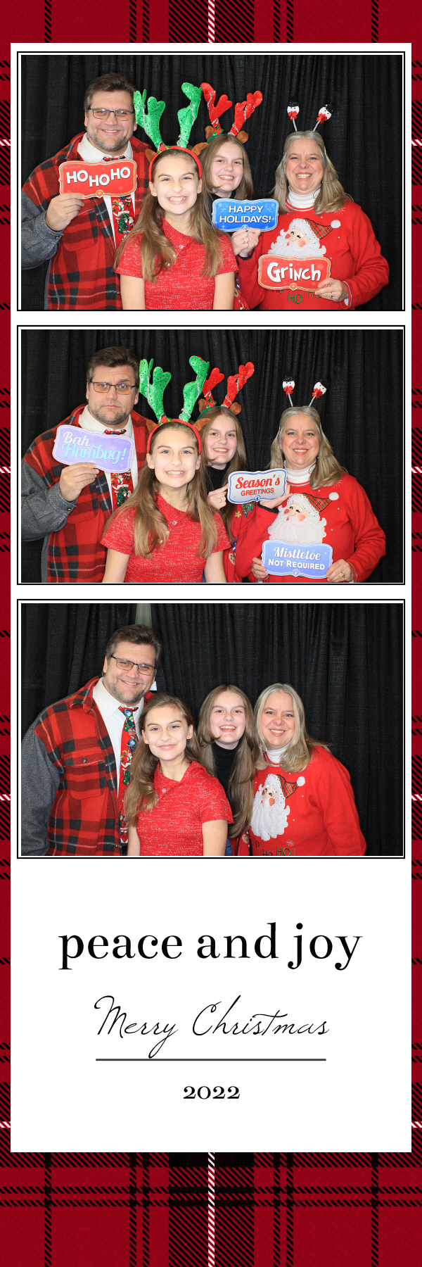 Christmas Eve Services | View more photos from the event at gallery.photoboothbillings.com/u/PhotoBoothBillings/Christmas-Eve-Services