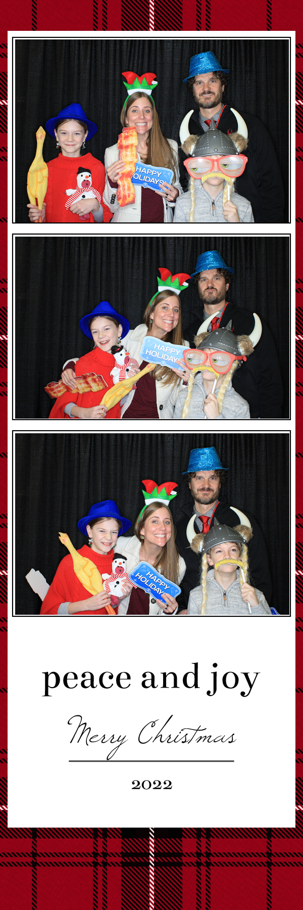 Christmas Eve Services | View more photos from the event at gallery.photoboothbillings.com/u/PhotoBoothBillings/Christmas-Eve-Services
