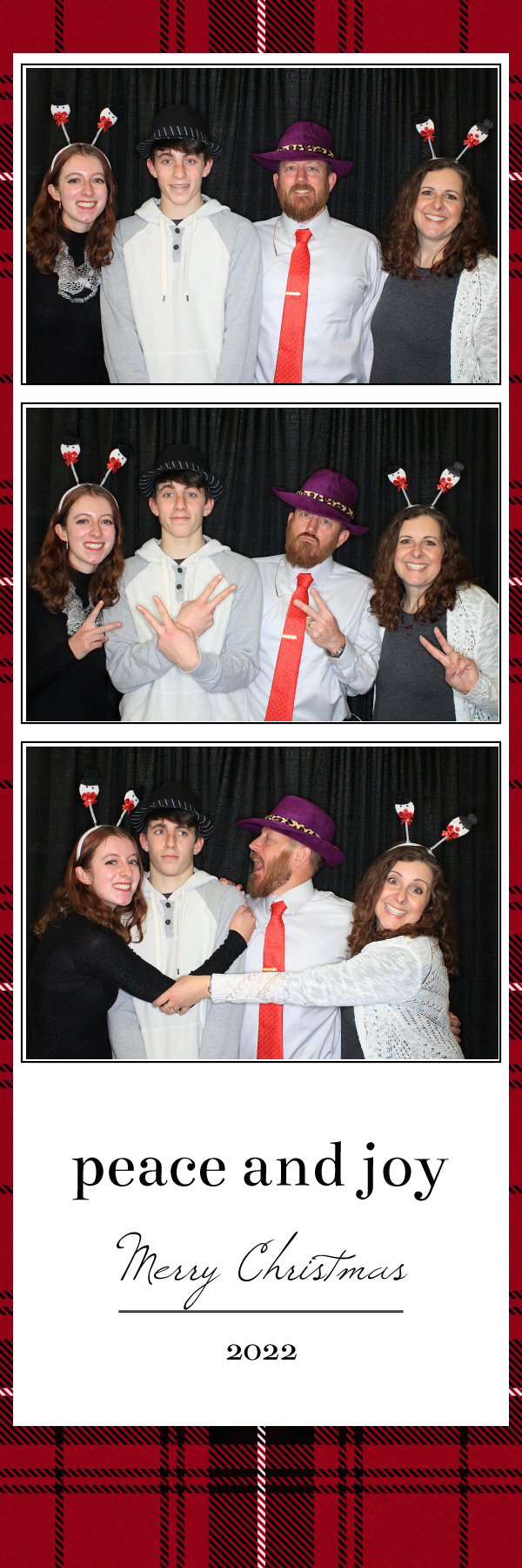 Christmas Eve Services | View more photos from the event at gallery.photoboothbillings.com/u/PhotoBoothBillings/Christmas-Eve-Services