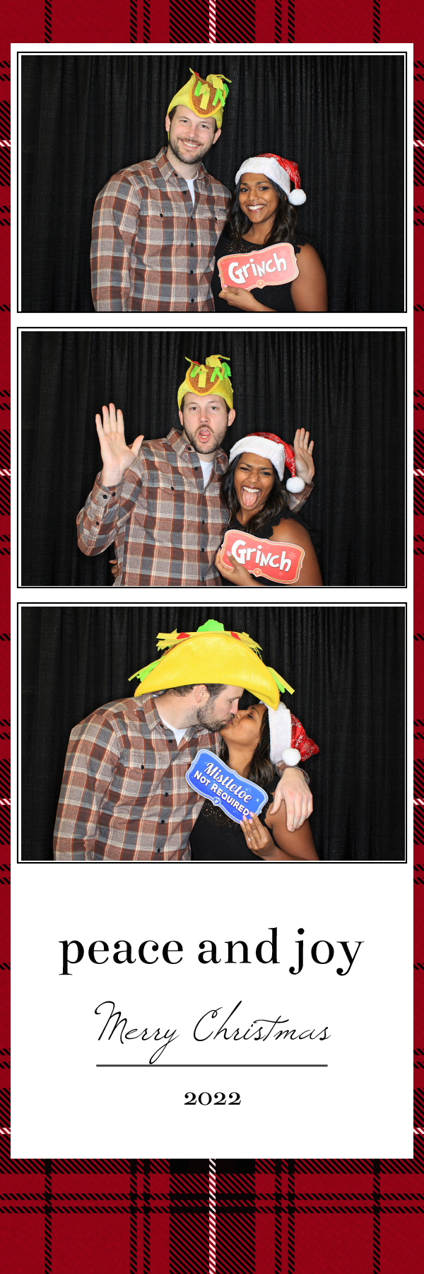 Christmas Eve Services | View more photos from the event at gallery.photoboothbillings.com/u/PhotoBoothBillings/Christmas-Eve-Services