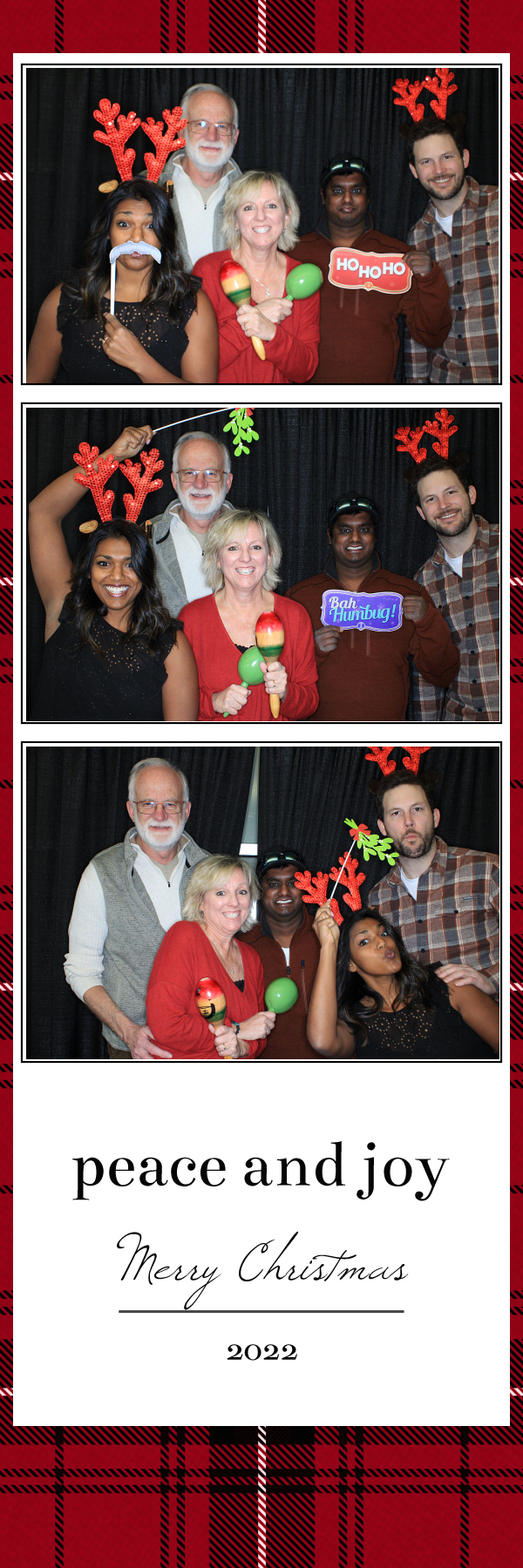 Christmas Eve Services | View more photos from the event at gallery.photoboothbillings.com/u/PhotoBoothBillings/Christmas-Eve-Services