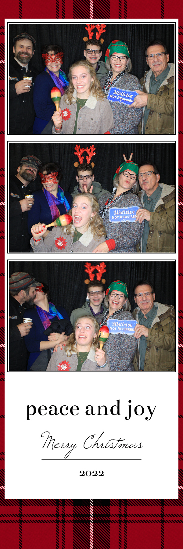 Christmas Eve Services | View more photos from the event at gallery.photoboothbillings.com/u/PhotoBoothBillings/Christmas-Eve-Services